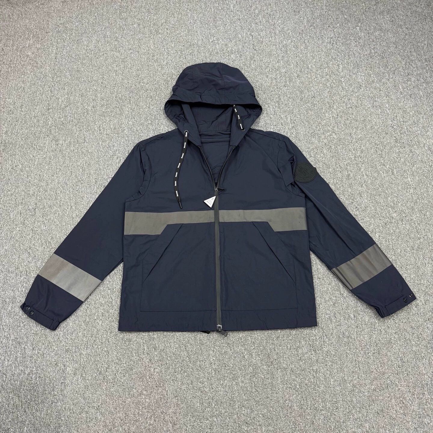 Moncler Moncler 3M Reflective Shell Jacket Size 1 Mint Size US S / EU 44-46 / 1 - 1 Thumbnail