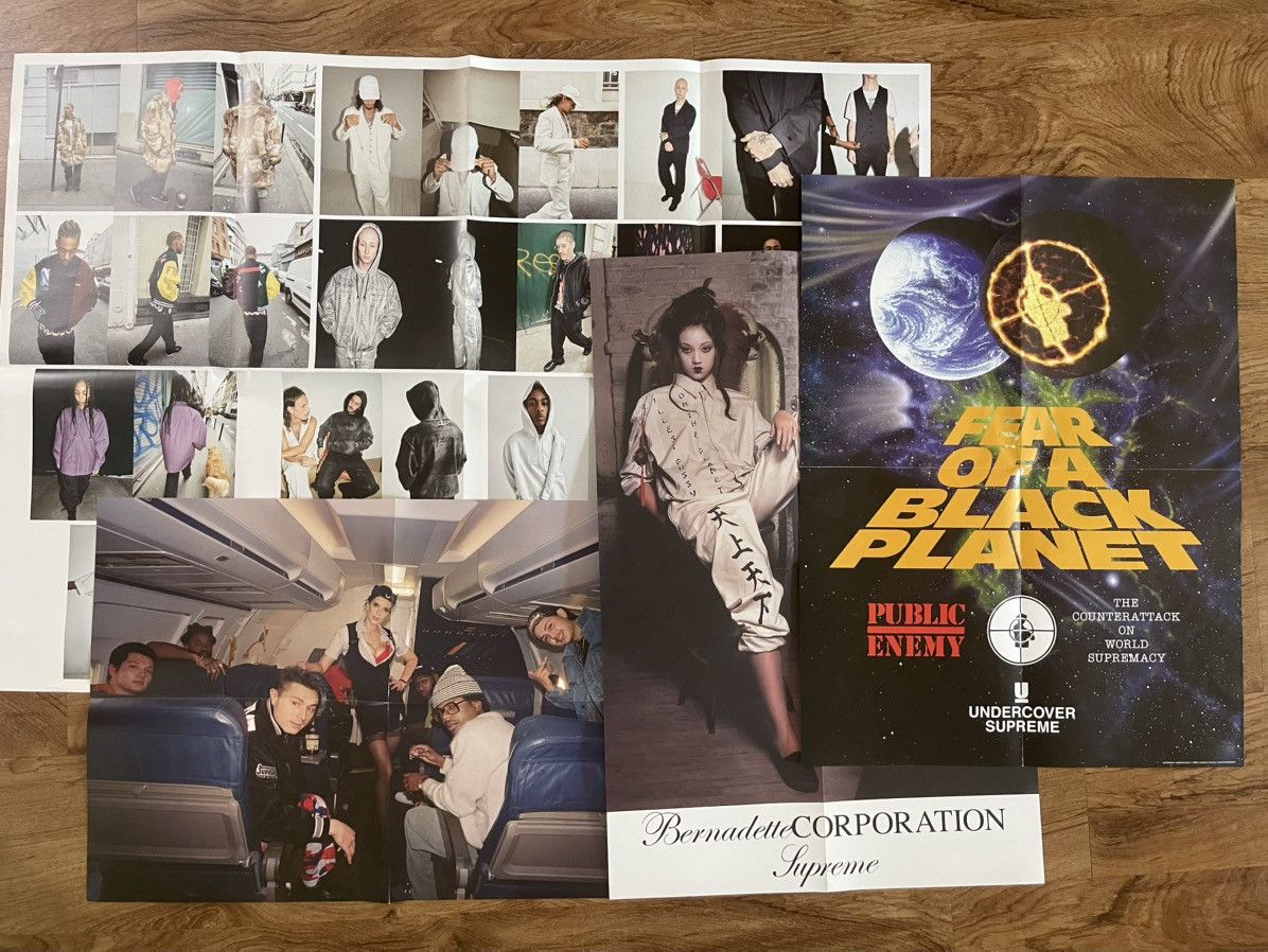 Pre-owned Supreme Posters In Multi