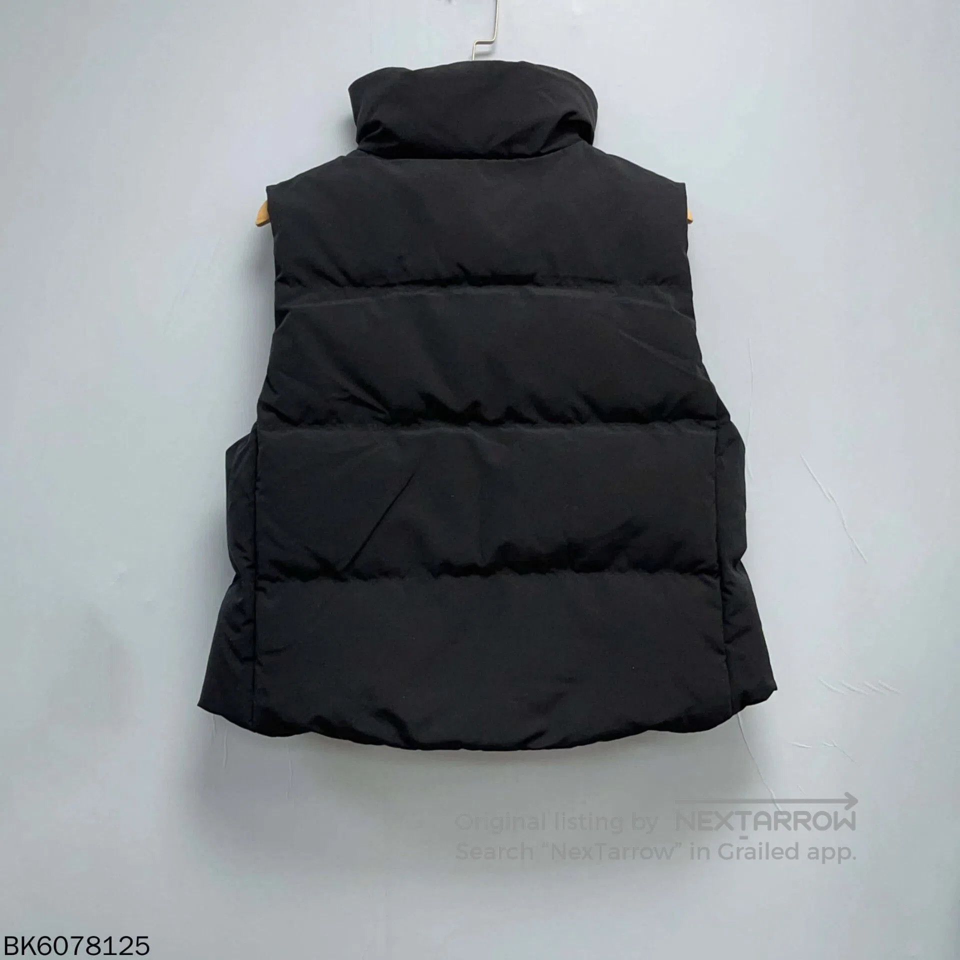 Canada Goose black puffer vest from Canada Goose. Size US XS / EU 42 / 0 - 2 Thumbnail