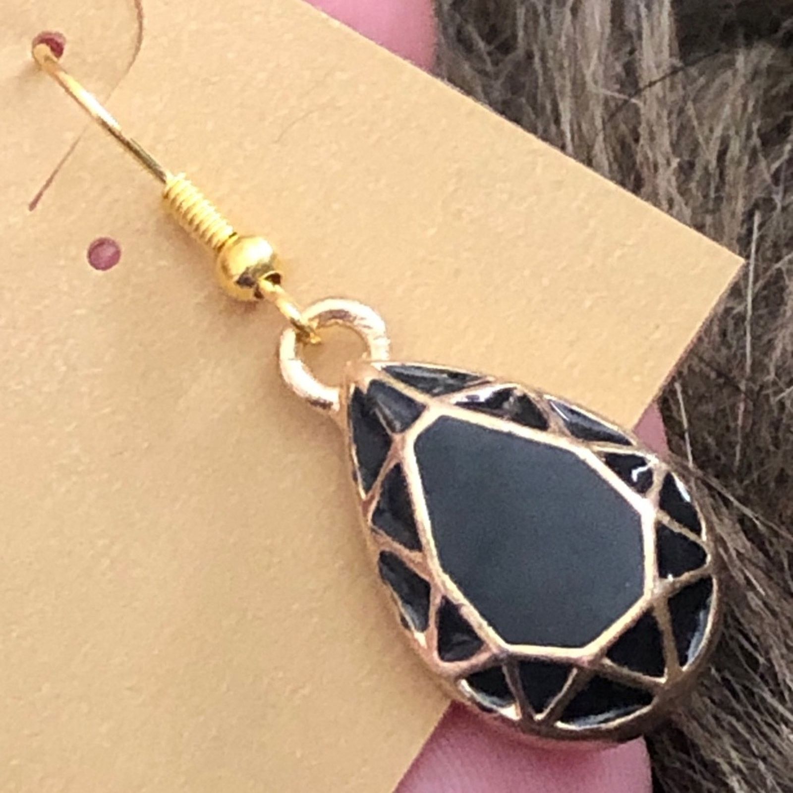Vintage Vintage repurpose black enamel gold tone earrings Size ONE SIZE - 4 Thumbnail