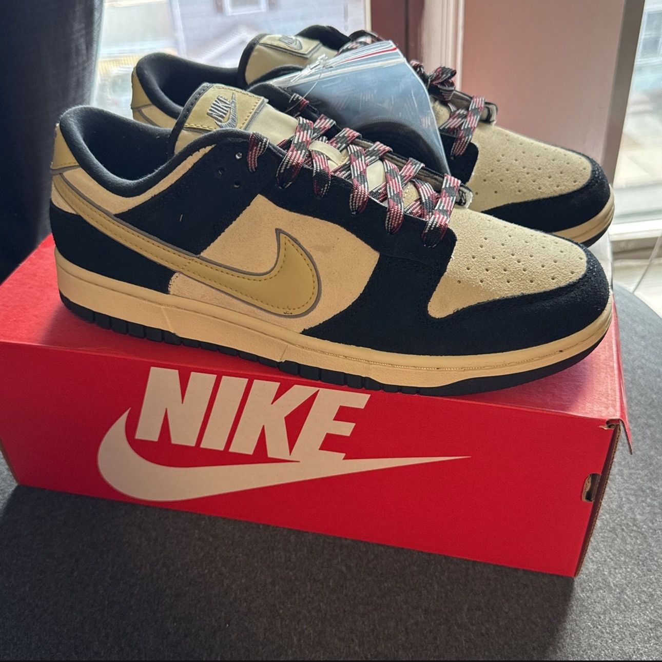 Nike Nike Dunk Low LX Black Suede Size US 10 / EU 43 - 1 Thumbnail