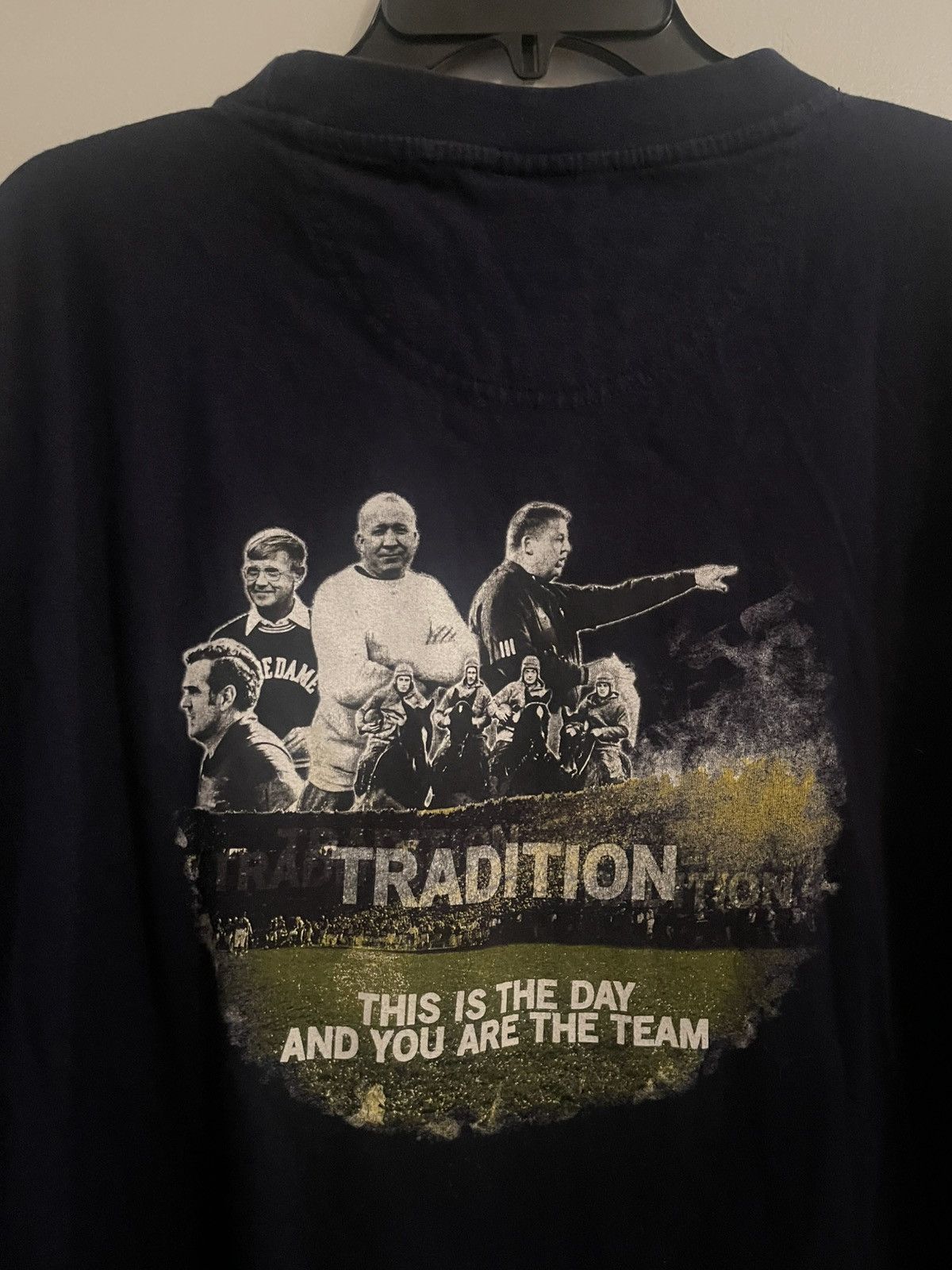 Pro Edge × Vintage VINTAGE Notre Dame Shirt Adult XL Blue NCAA Football Size US XL / EU 56 / 4 - 6 Thumbnail