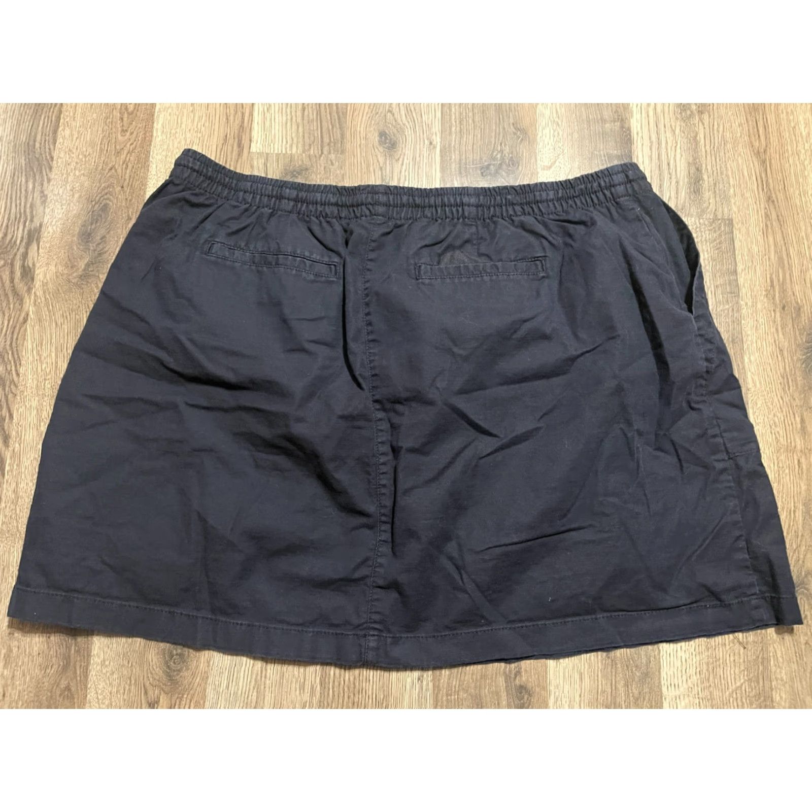 Lands' End VINTAGE? Wait no Lands' End Skort Women’s 20W Black Tie Waist Mini Skirt Short Casual Size 42" / US 20 - 2 Thumbnail
