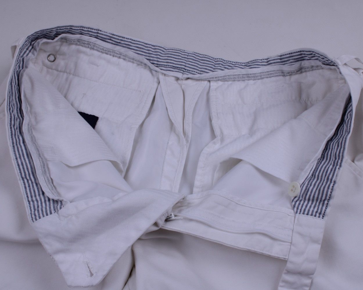 Fred Perry × Vintage FRED PERRY Vintage Classic White Cotton Shorts Casual Chino Size US 34 / EU 50 - 13 Thumbnail