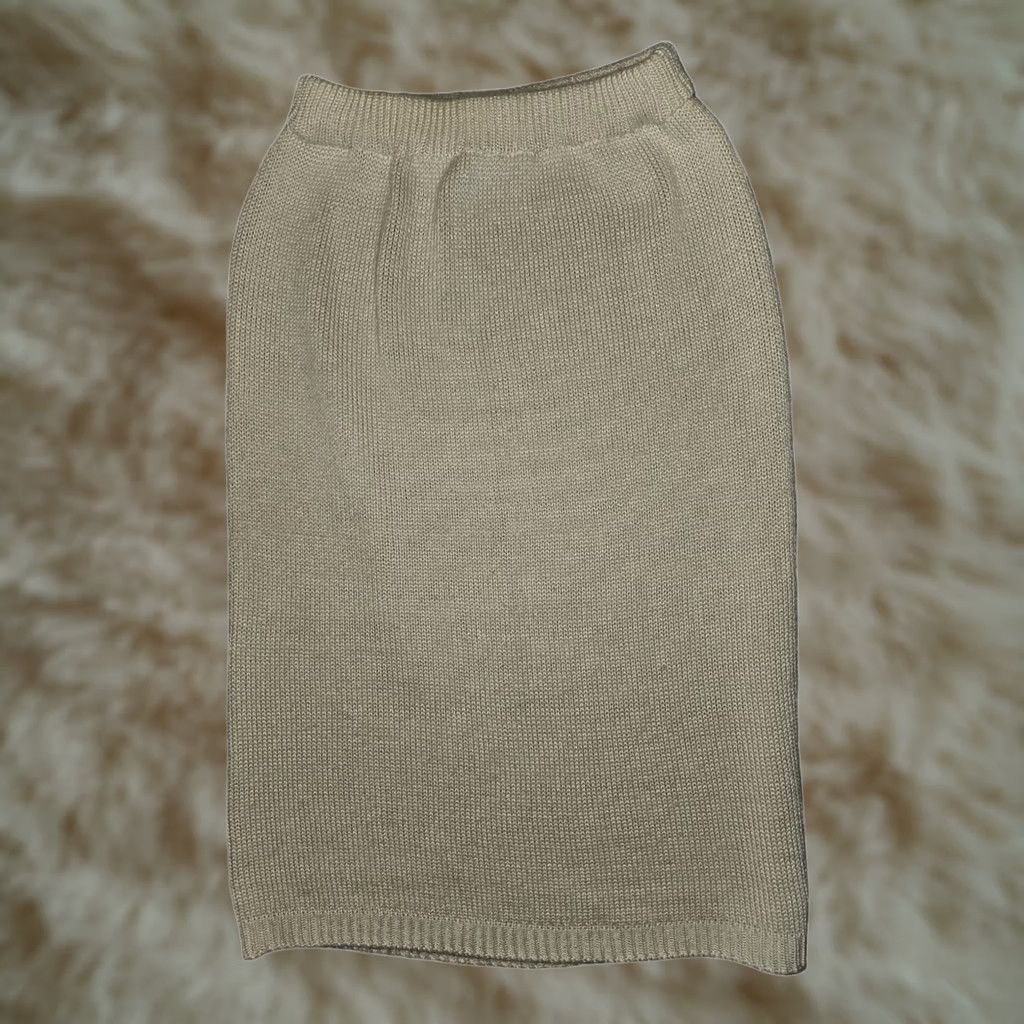 Vintage VINTAGE My Michelle Skirt Women's S Knee Length Ivory 100% Acrylic Knit Solid A-Line 80s 90s Preppy USA Mens Women Girls Size 28" / US 6 / IT 42 - 1 Thumbnail