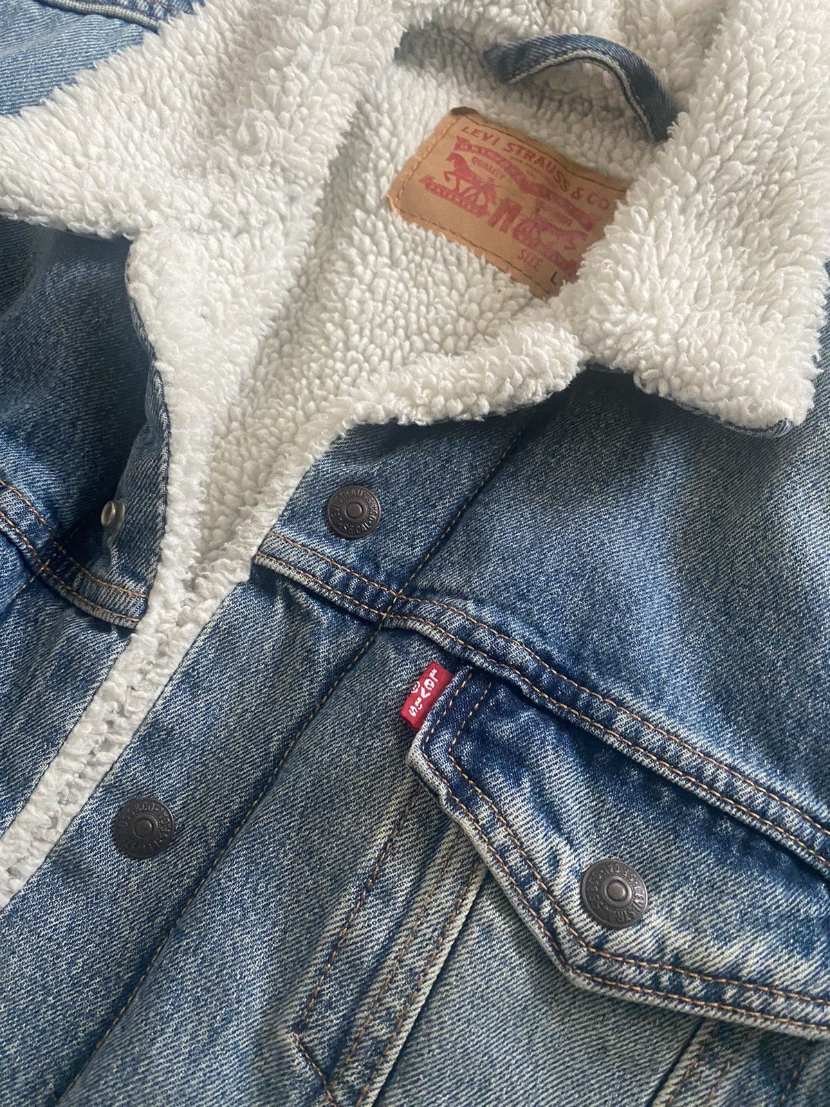 Levi's × Vintage Vintage Levi’s Sherpa Denim Jacket Size US L / EU 52-54 / 3 - 3 Thumbnail