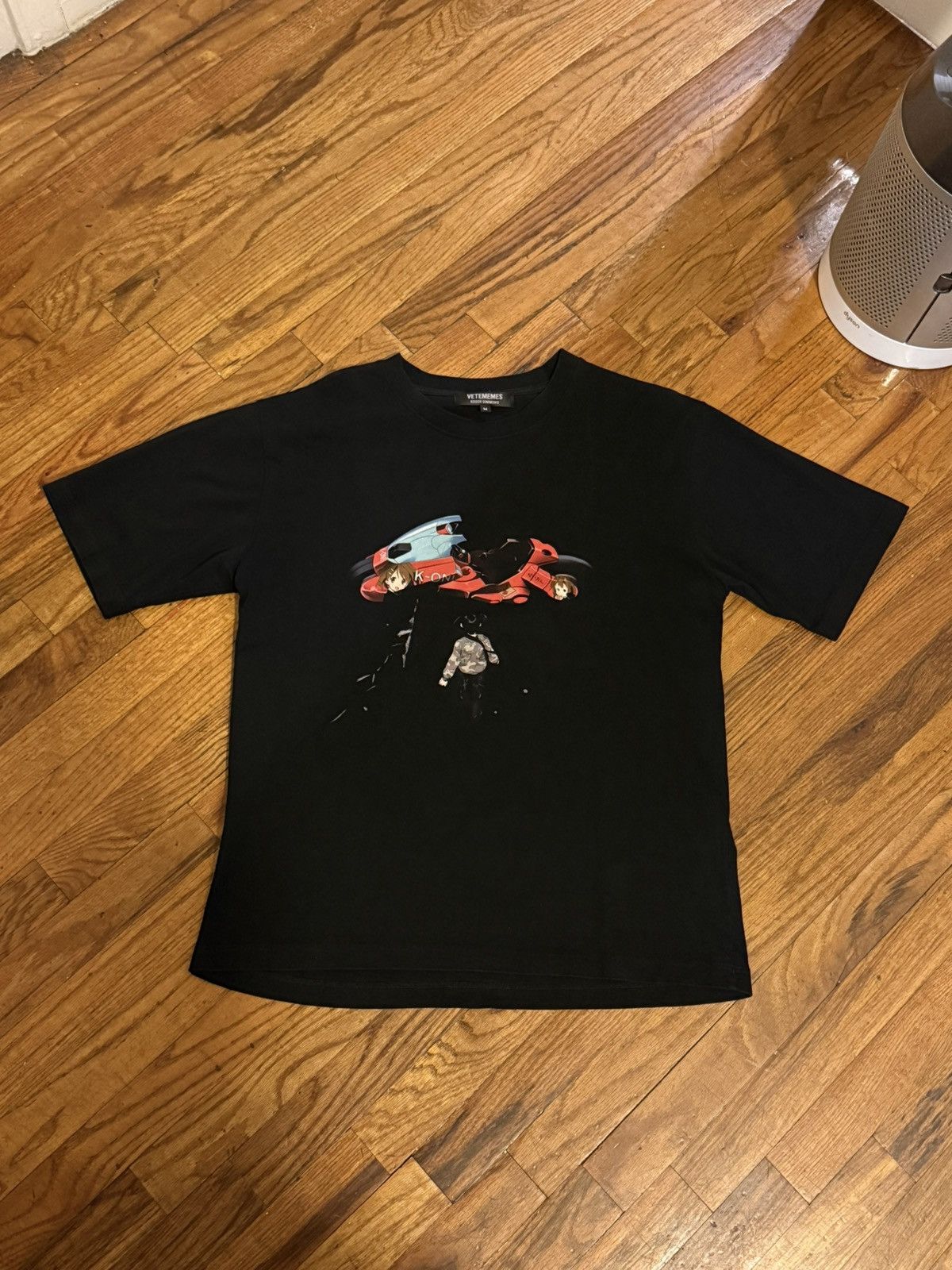 Rough Simmons Vetememes Akira K-On! Tee