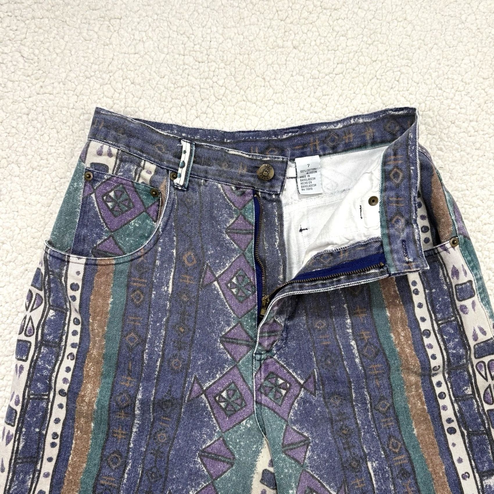 Vintage VINTAGE No Boundaries Denim Aztec Print Jean Mom Shorts Size 7 26” 90s Y2K Size 28" / US 6 / IT 42 - 2 Thumbnail