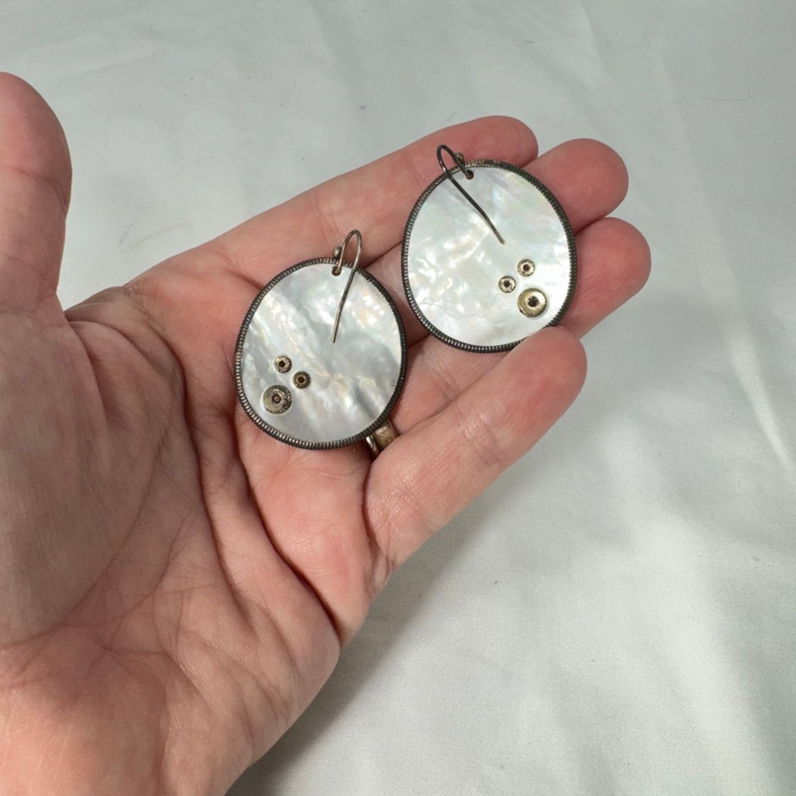 NBDN Nobrandedon VTG Silpada mother of pearl and sterling earrings Size ONE SIZE - 2 Thumbnail