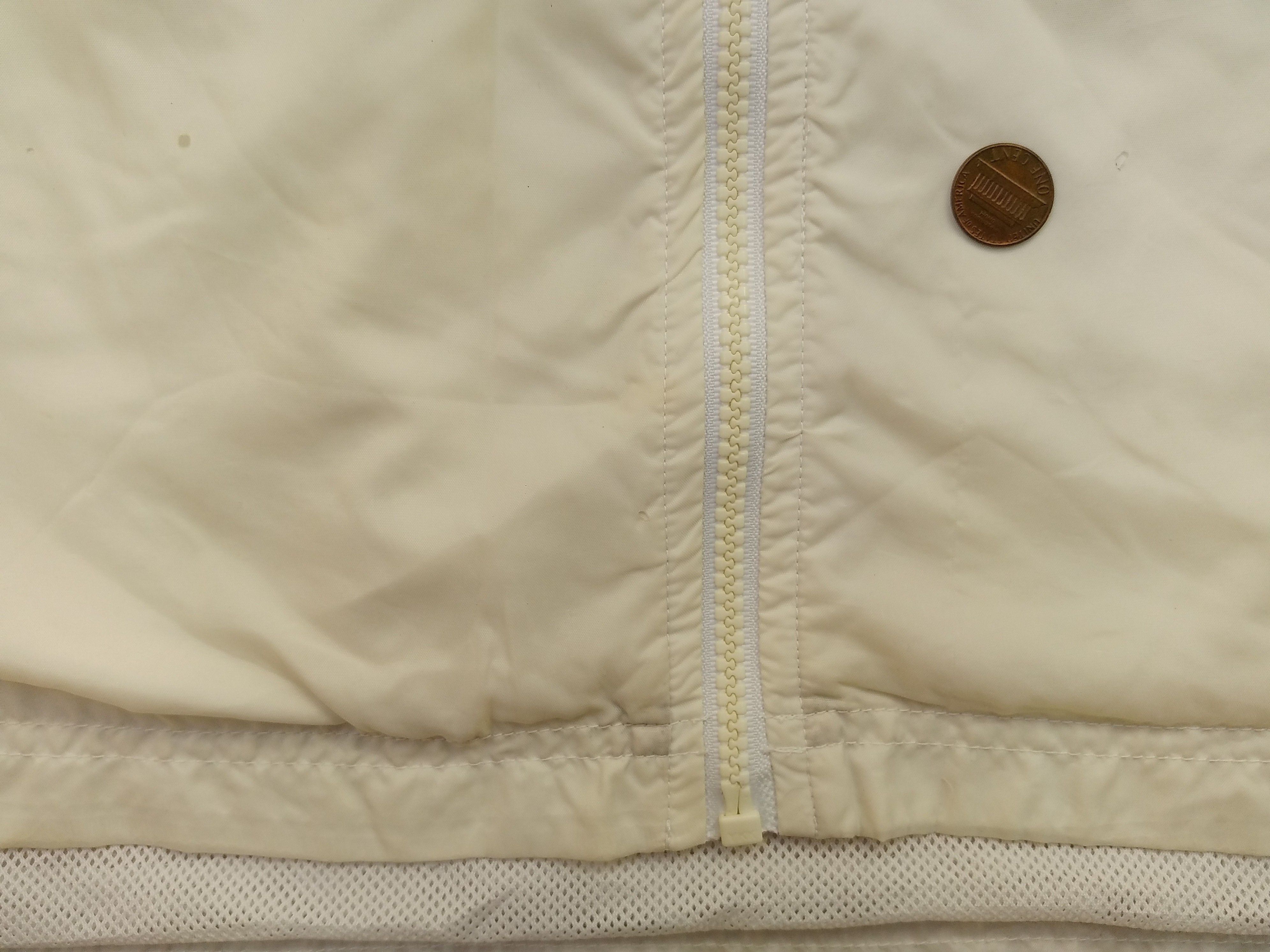 Fila FILA jacket, vintage, 90s hip hop windbreaker skater Y2K L Size US L / EU 52-54 / 3 - 16 Thumbnail