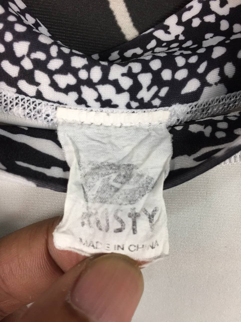 Rusty Rusty Supply Co. Patterned Sleeves Surfwear Rash Guard Size US L / EU 52-54 / 3 - 12 Thumbnail