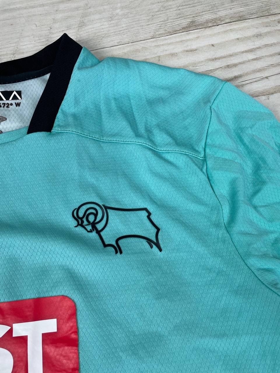 Umbro Umbro Derby County 2016 2017 Third Shirt Soccer Jersey Size US XL / EU 56 / 4 - 3 Thumbnail