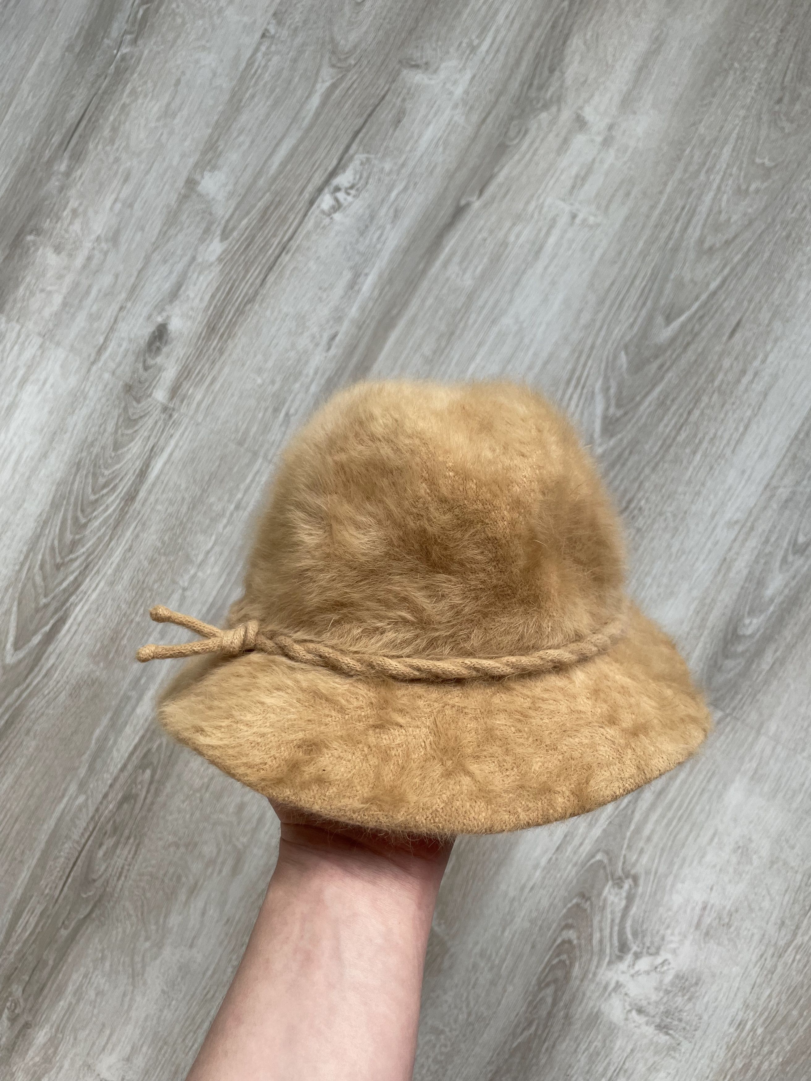 Other Vintage Y2K Fuzzy Hat Size ONE SIZE - 1 Thumbnail