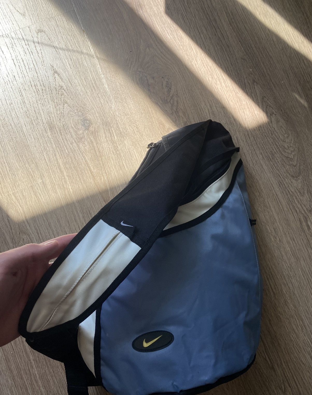 Nike Rare Vintage Nike TN Swoosh 90s Sling Bag blue laguna Size ONE SIZE - 3 Thumbnail