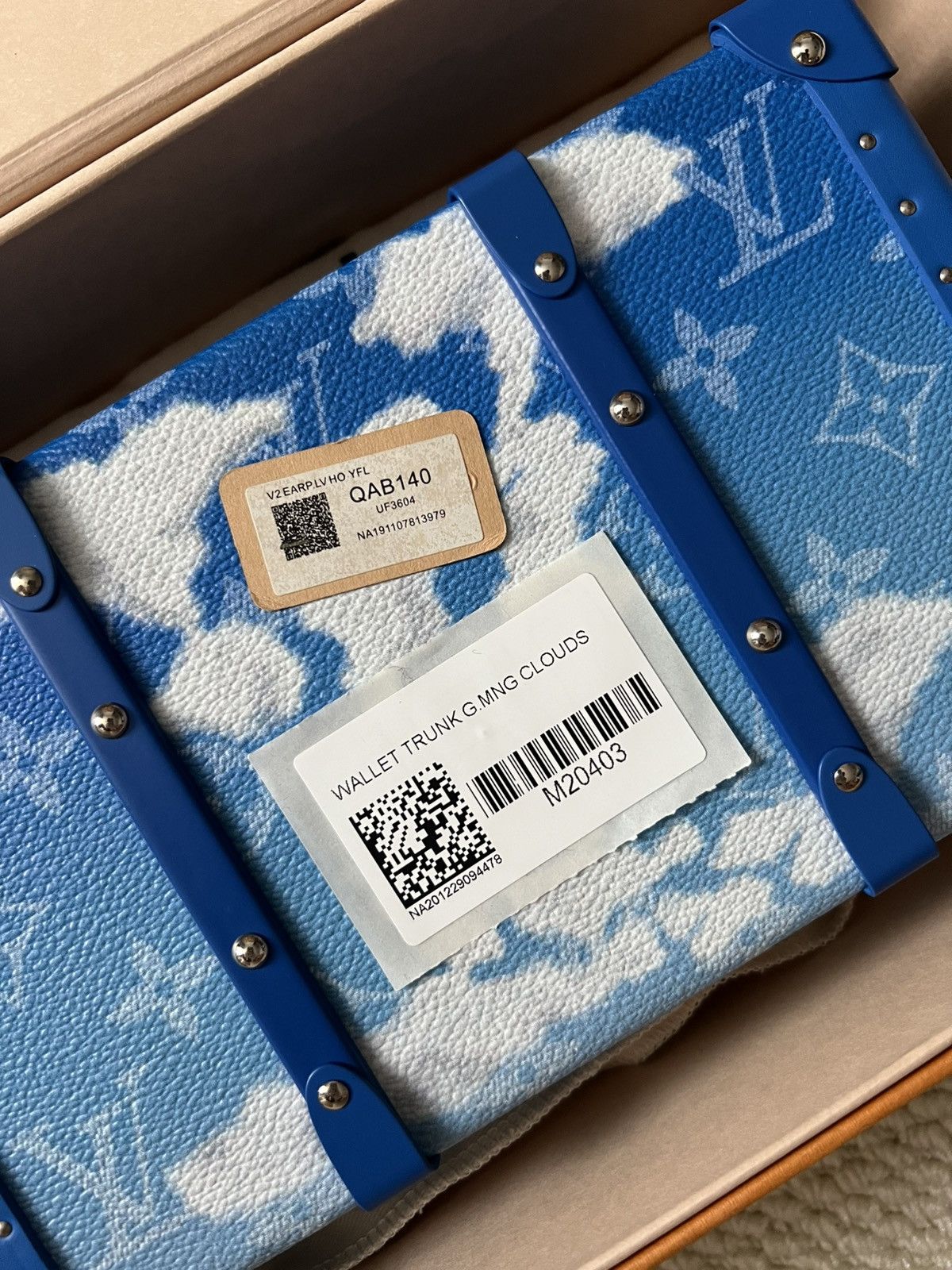 Louis Vuitton Wallet Trunk Louis Vuitton Limited Blue Trunk Size ONE SIZE - 2 Thumbnail