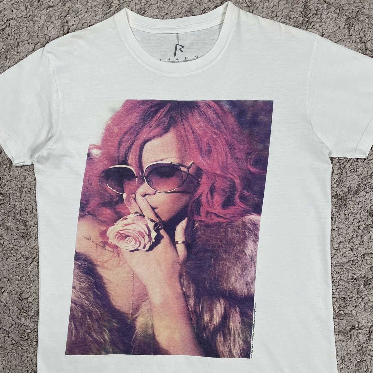 Band Tees Rihanna 2011 Photo T-shirt Size M / US 6-8 / IT 42-44 - 5 Thumbnail