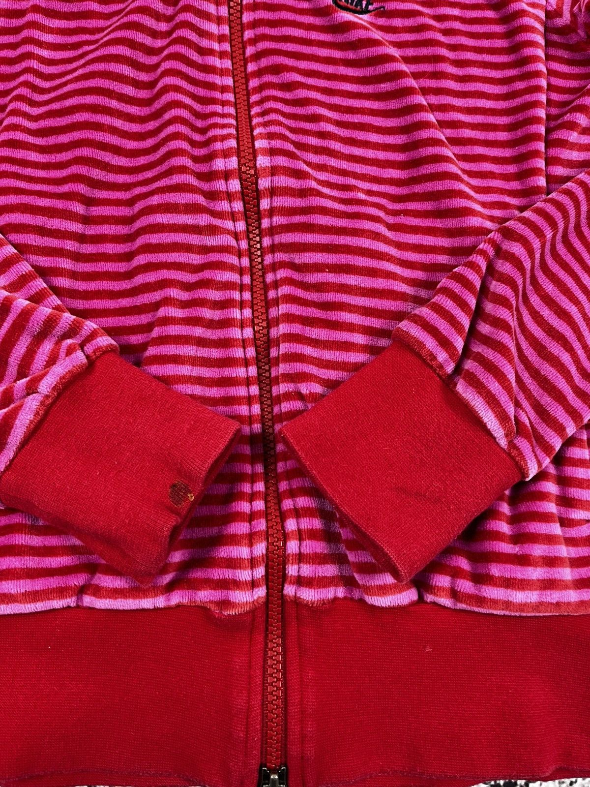 Nike VINTAGE Y2K Nike Velour Striped Zip Up wms Jacket size S Size S / US 4 / IT 40 - 6 Thumbnail