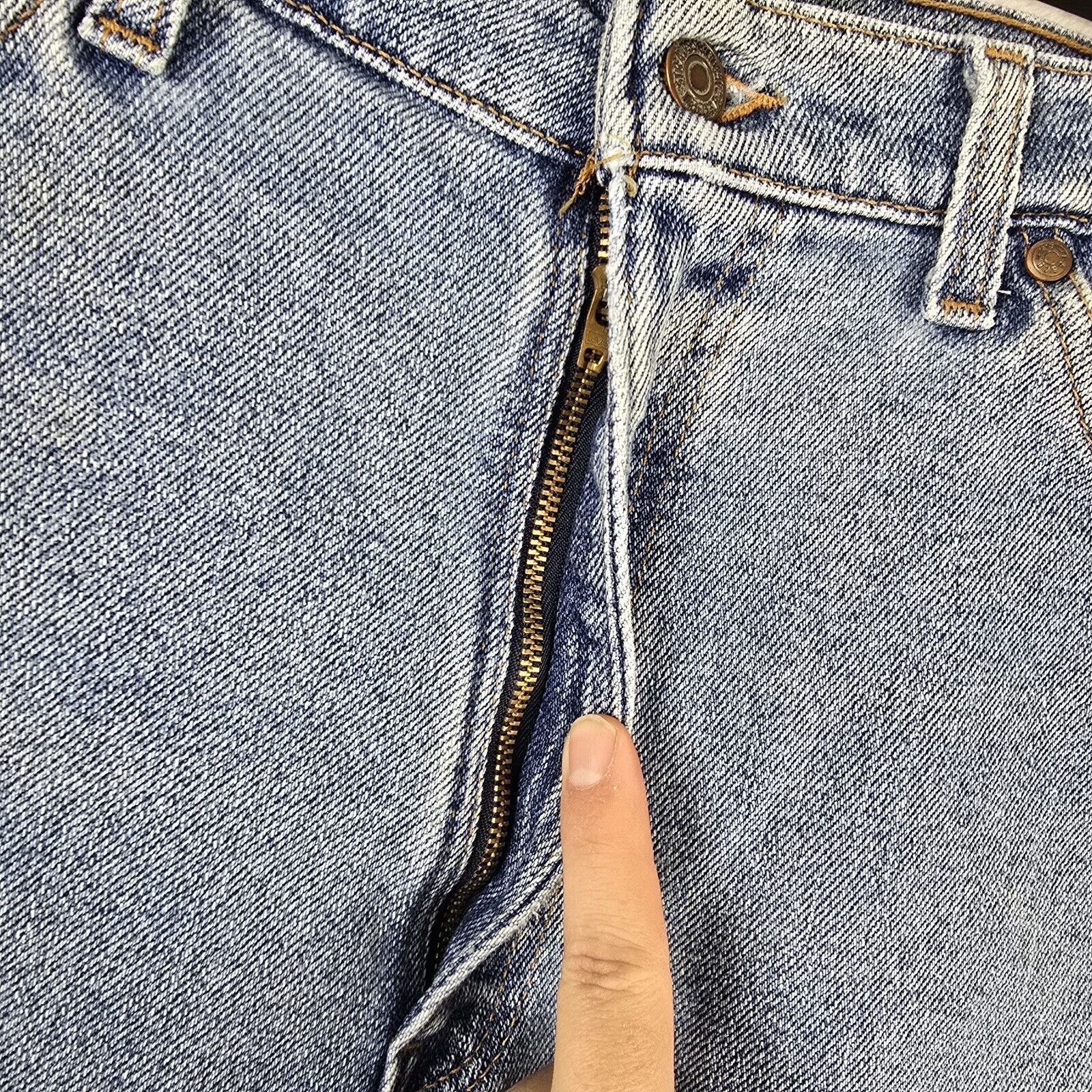 Levi's VTG Levis 540 Jeans Mens 36x32 Relaxed Tapered Made In USA Size US 36 / EU 52 - 10 Thumbnail