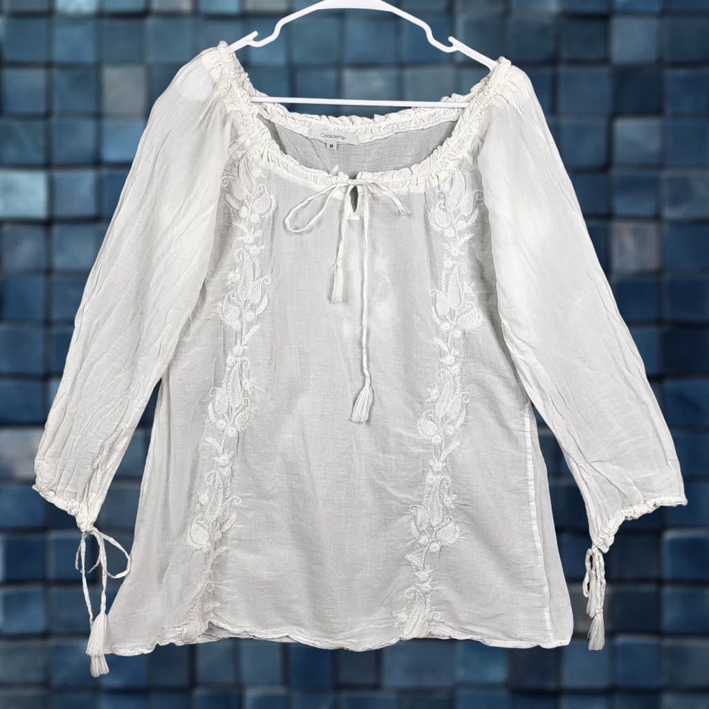 Vintage OndadeMar Blouse Long Sleeve Tunic Top Tie Embroidered Floral Keyhole V-Neck White Cotton Blend Size M Womens Size M / US 6-8 / IT 42-44 - 1 Thumbnail