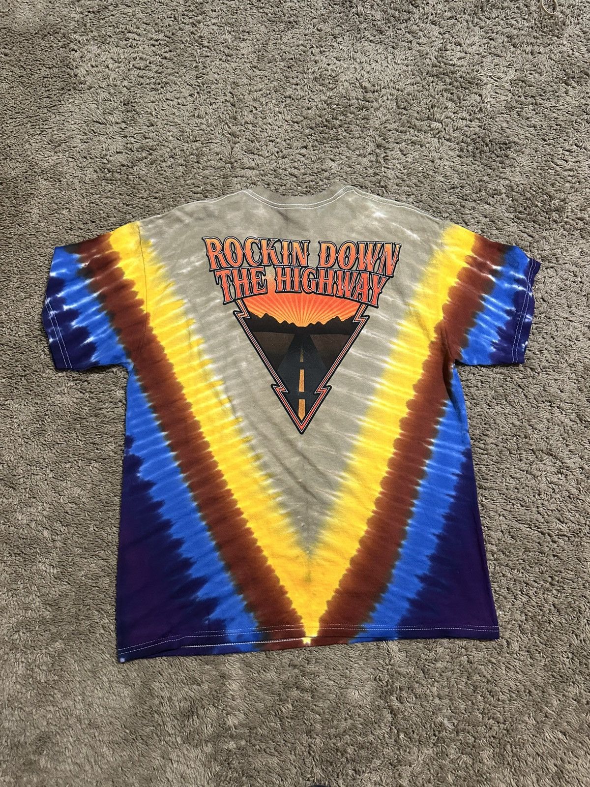 Gildan Vintage Doobie Brothers Rockin Down 90s shirt size large Size US L / EU 52-54 / 3 - 6 Thumbnail