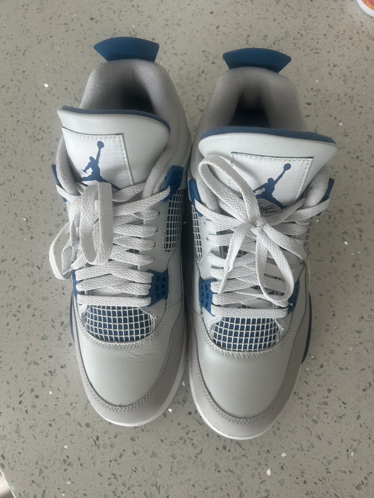 Jordan Brand Jordan 4 Military Blue 2024 Size US 9.5 / EU 42-43 - 4 Thumbnail