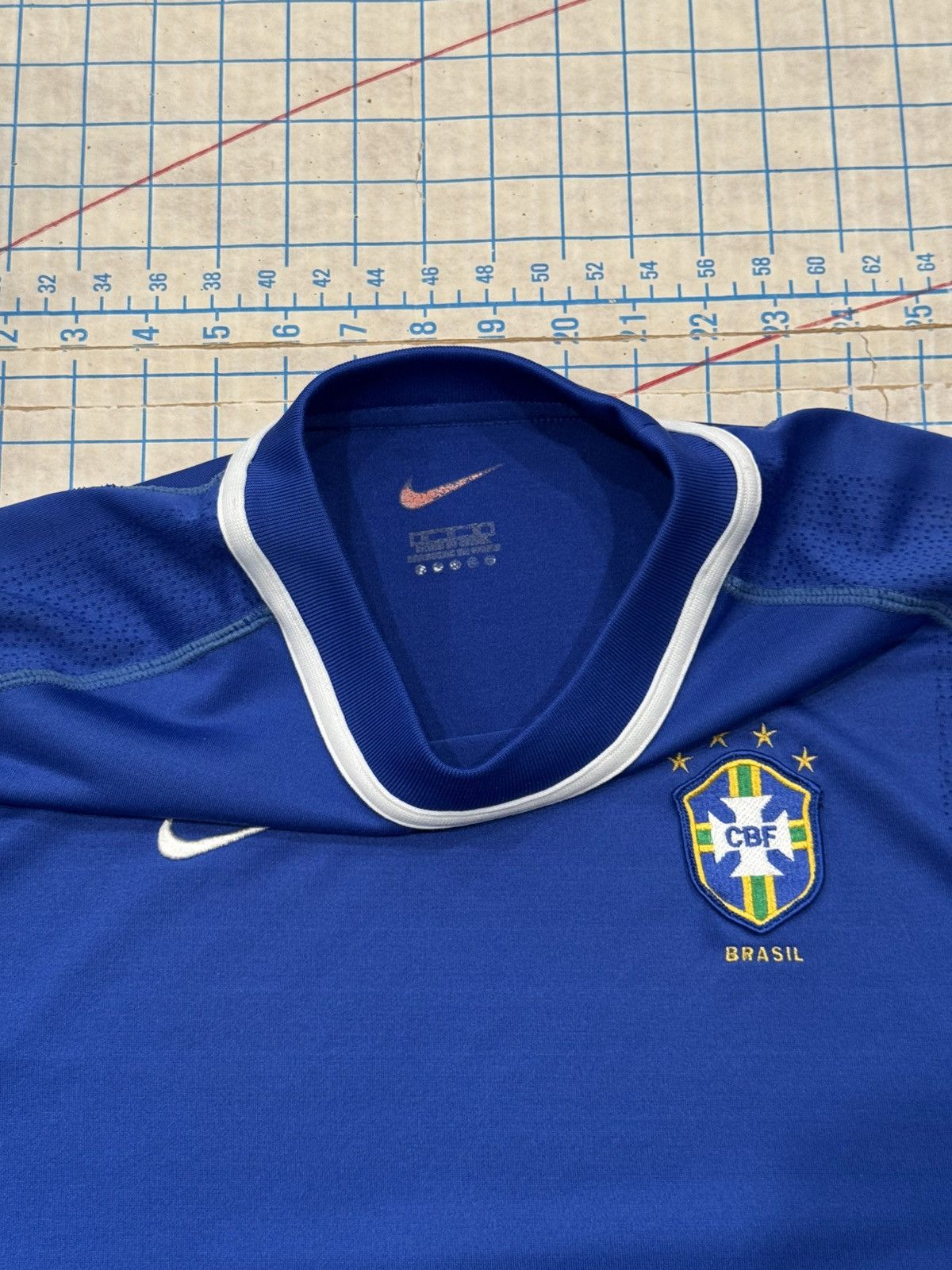 Nike Vintage Nike Brazil Away Jersey Blue 2000-01 Size Medium Size US M / EU 48-50 / 2 - 7 Thumbnail
