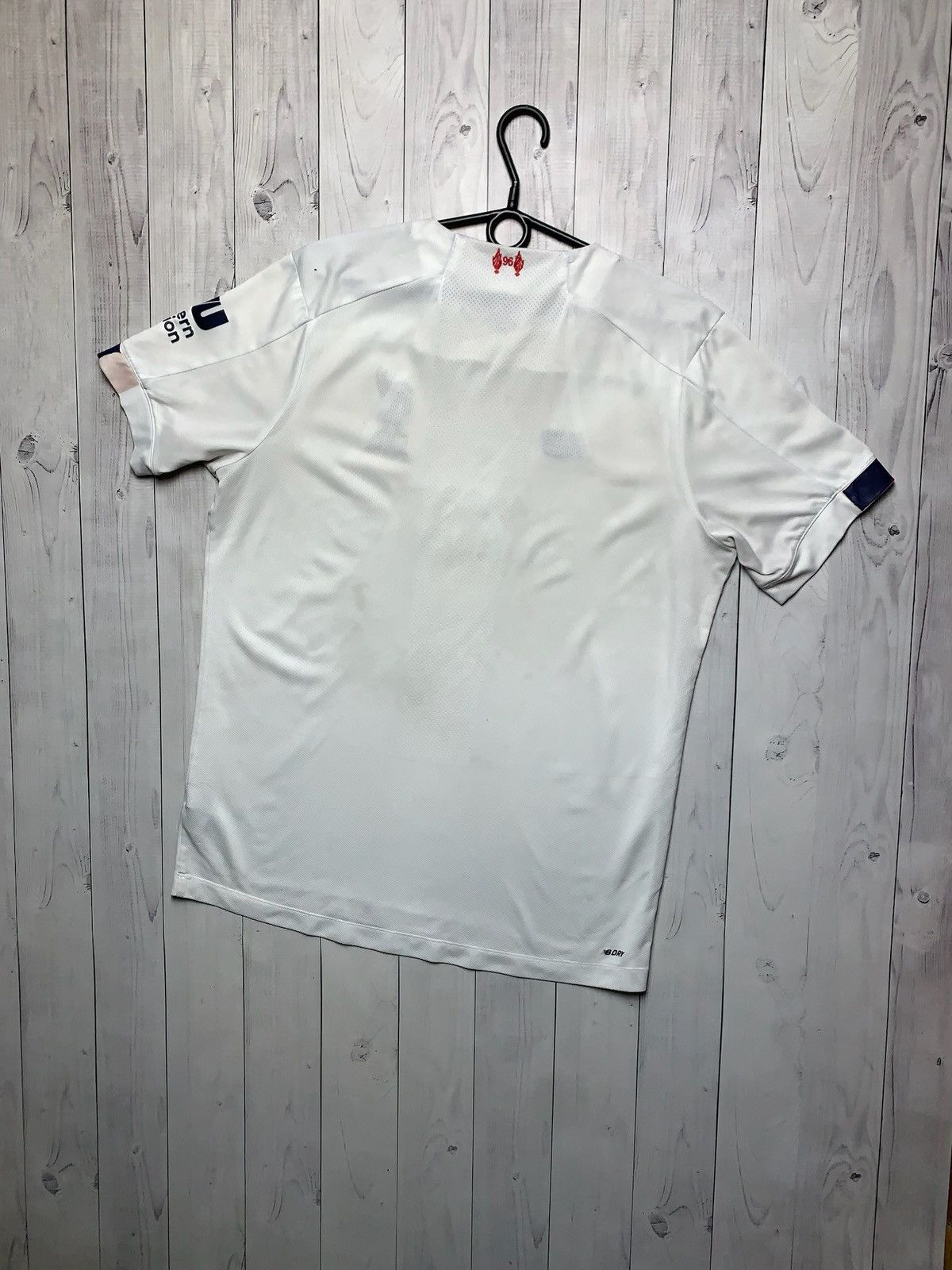 Vintage Vintage Liverpool soccer jersey size L white Size US L / EU 52-54 / 3 - 6 Thumbnail