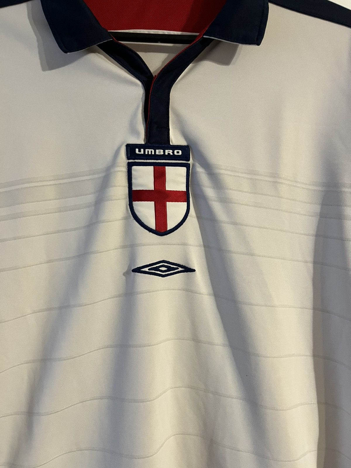 Umbro Umbro England 2003-05 Home Reversible Polo Soccer Jersey Size US L / EU 52-54 / 3 - 10 Thumbnail