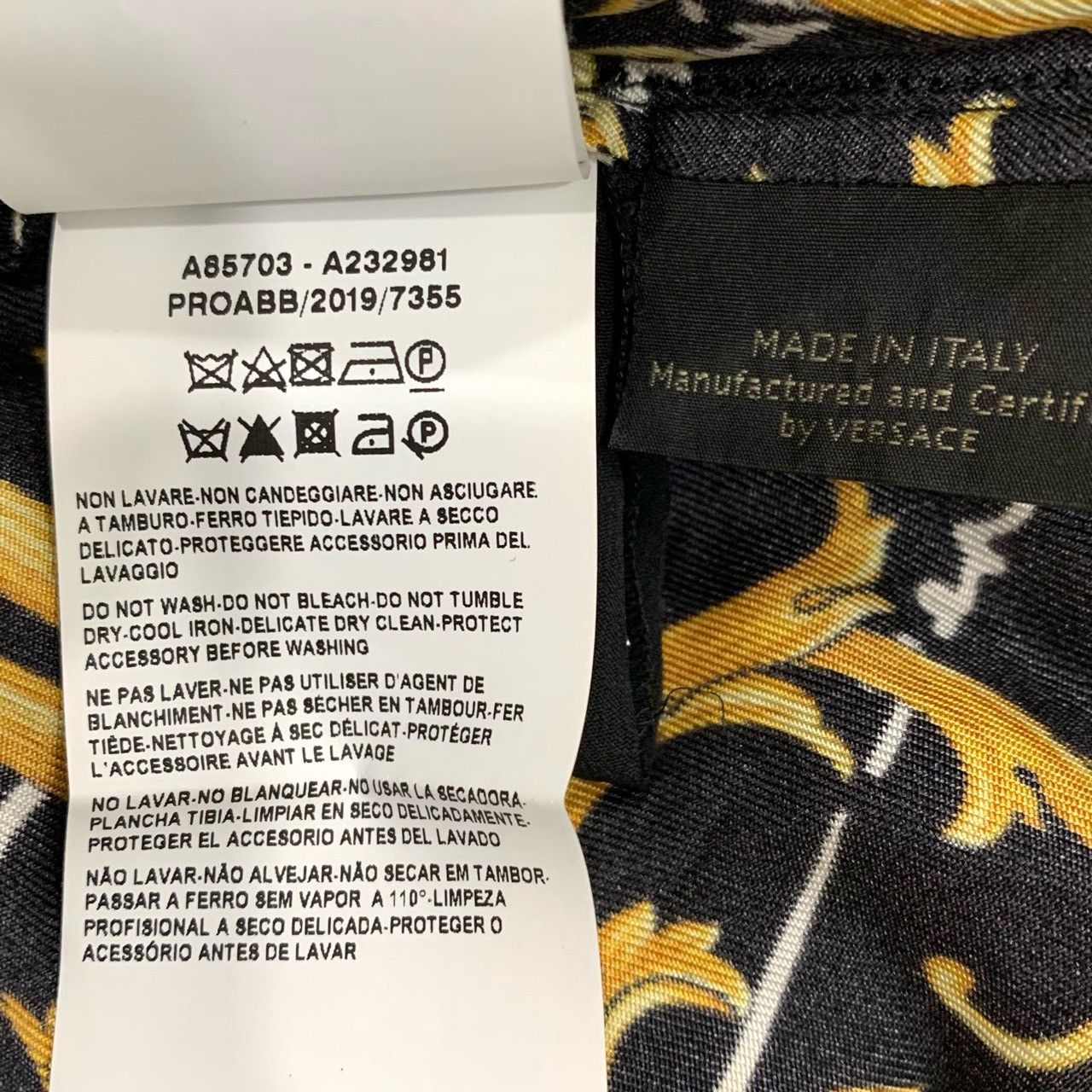 Versace Versace Medusa Head Print Black and Gold Cuffed Casual Pants Size 30" / US 8 / IT 44 - 7 Thumbnail