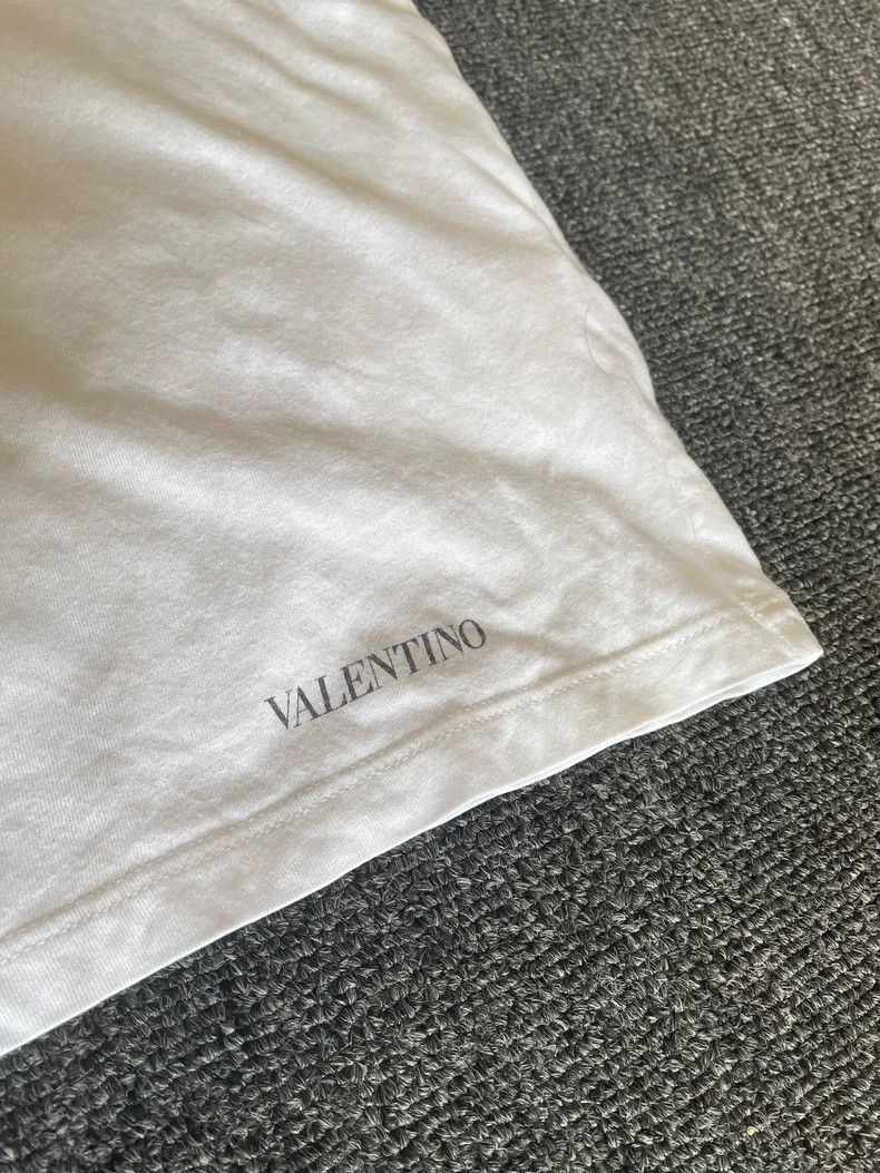 Valentino Valentino white short sleeves 2505-Nextarrow Size US S / EU 44-46 / 1 - 4 Thumbnail