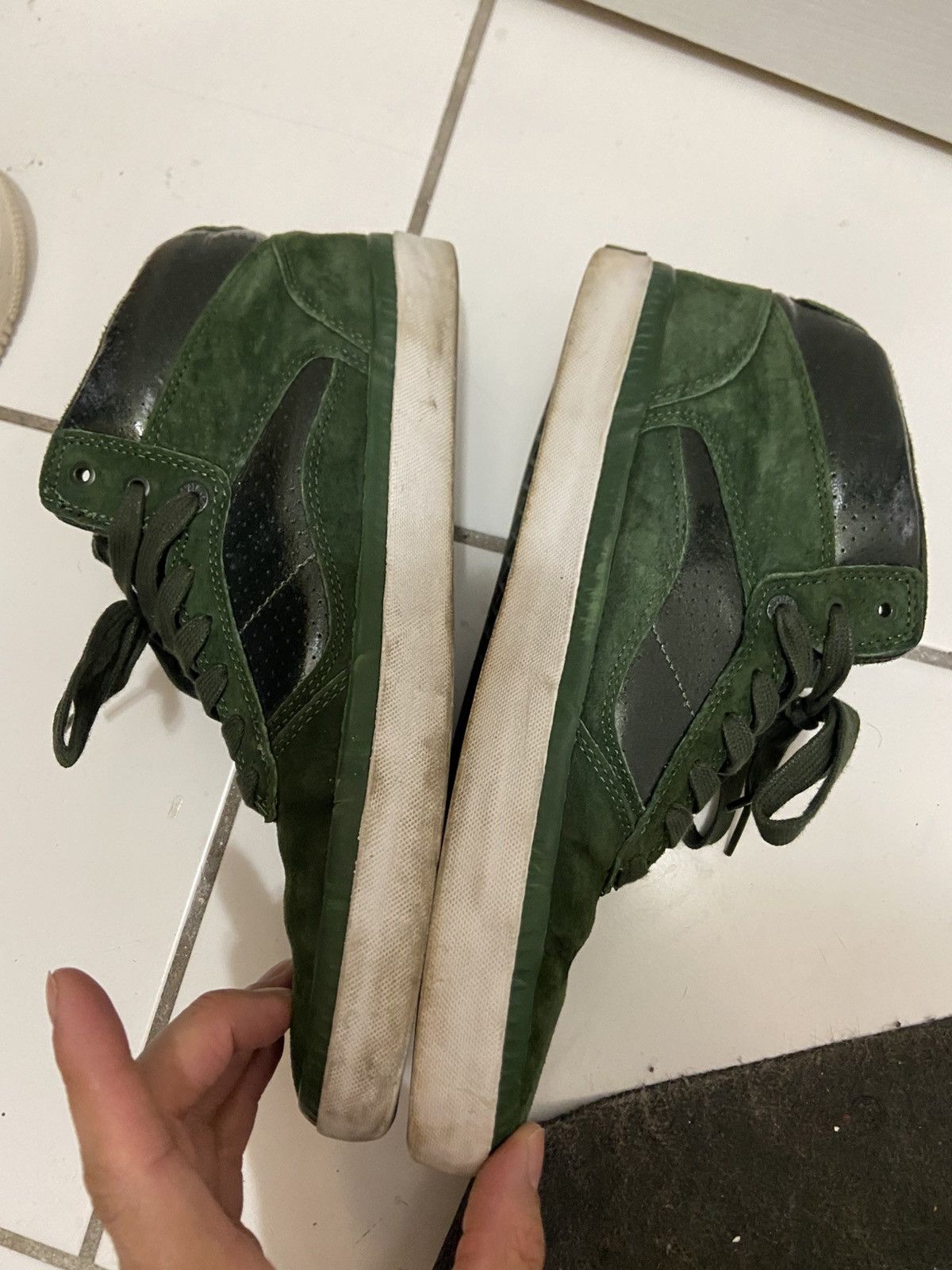 Vans Vans otw hightops Size US 9.5 / EU 42-43 - 2 Thumbnail