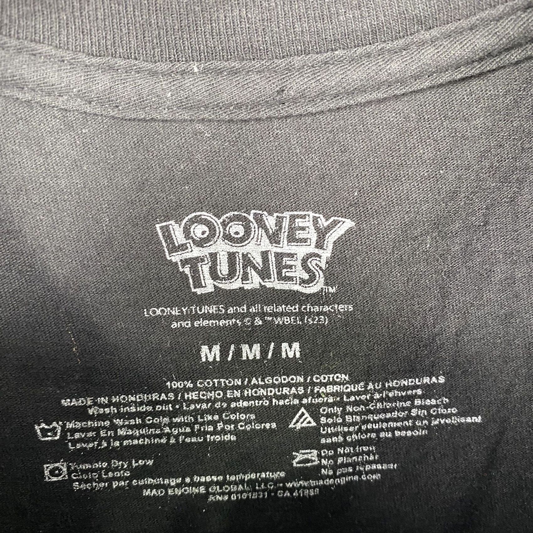 Vintage Bugs Bunny Shirt Unisex Adult Medium Black Looney Tunes Crew Neck T-Shirt Cartoon Vintage No Size US M / EU 48-50 / 2 - 3 Thumbnail