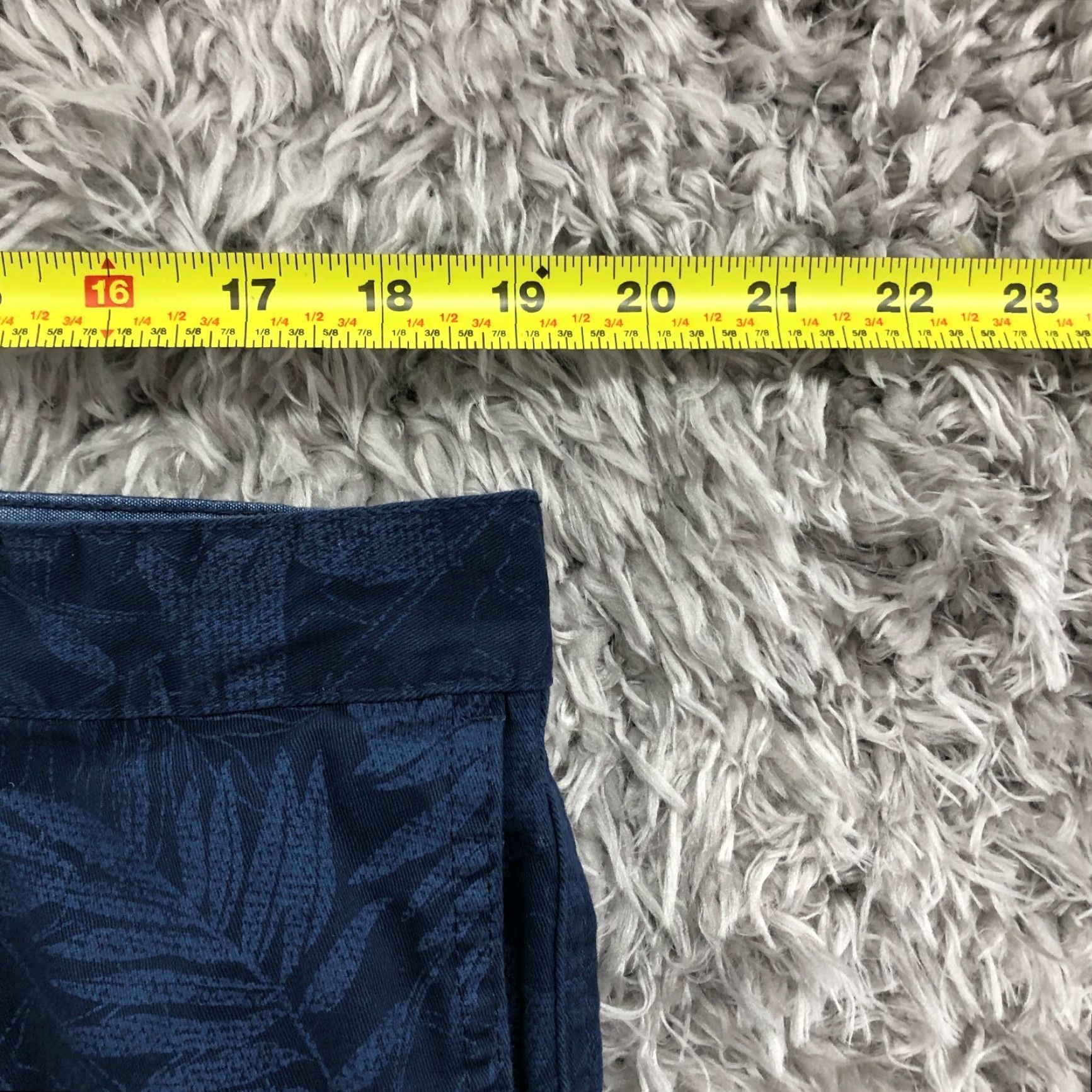 Vintage Falls Creek Cargo Shorts Mens Size 38 Mid Rise Dark Wash Blue Shorts Size US 38 / EU 54 - 2 Thumbnail