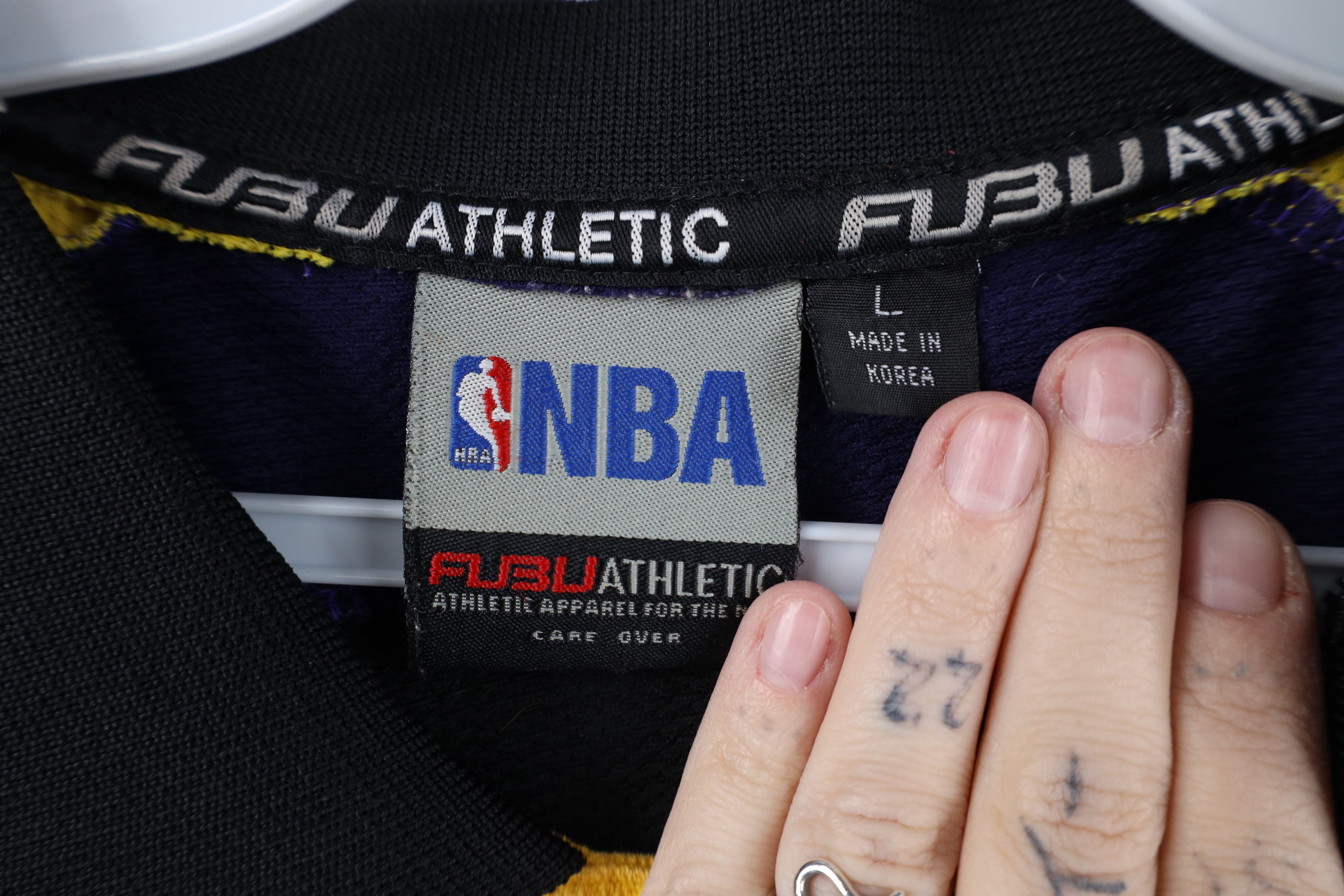 Fubu Vintage Y2K FUBU x NBA Los Angeles Lakers Knit Polo Shirt Size US L / EU 52-54 / 3 - 12 Thumbnail