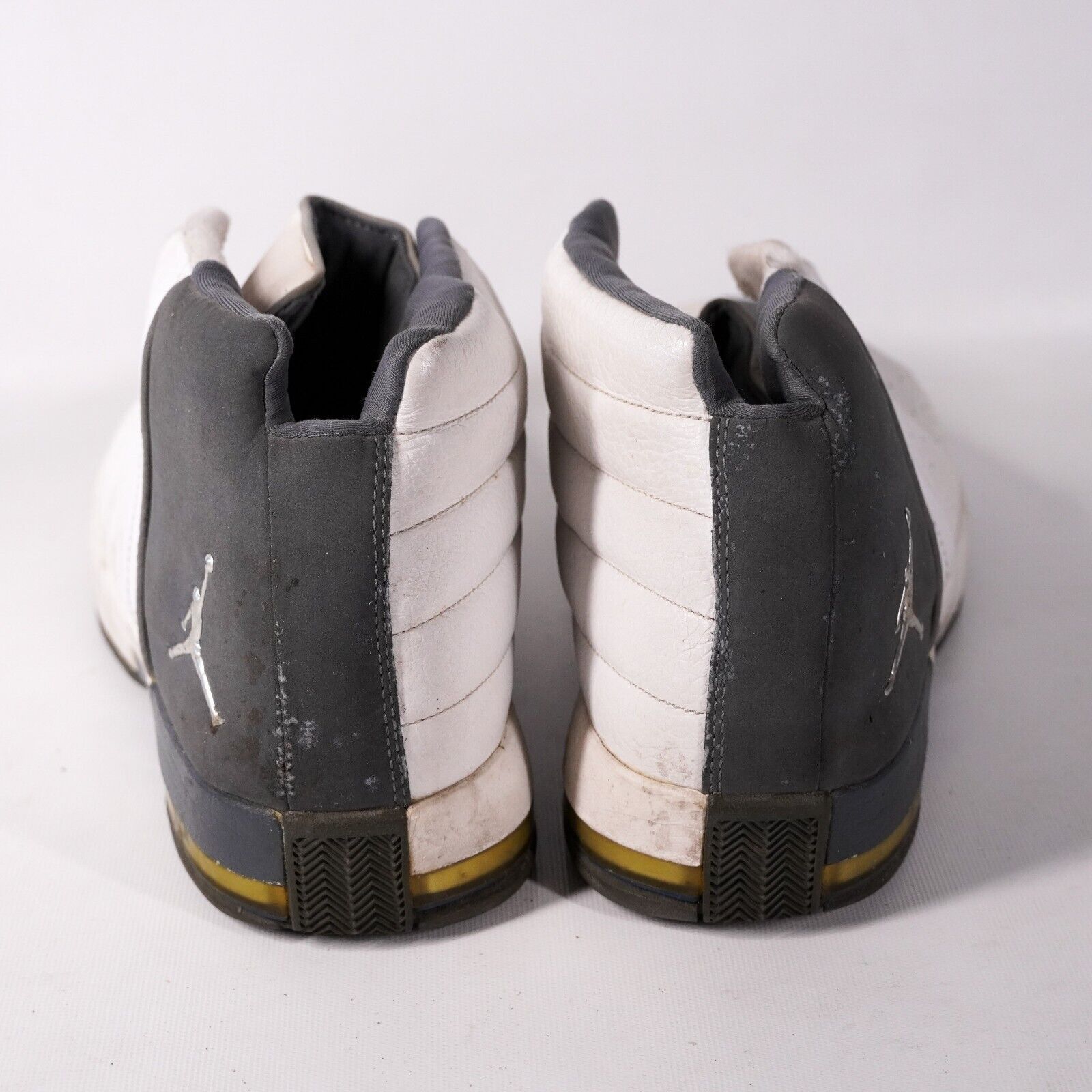 Jordan Brand Air Jordan Retro Athletic Hi-Top Sneakers Mens 11.5 Shoes Size US 11.5 / EU 44-45 - 3 Thumbnail