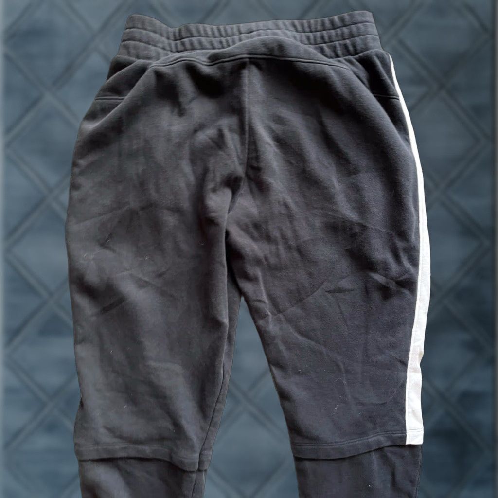 Under Armour Under Armour Womens Track Pants Large Black Terry Activewear Joggers 1351889 035 Size 36" / US 14 / IT 50 - 1 Thumbnail