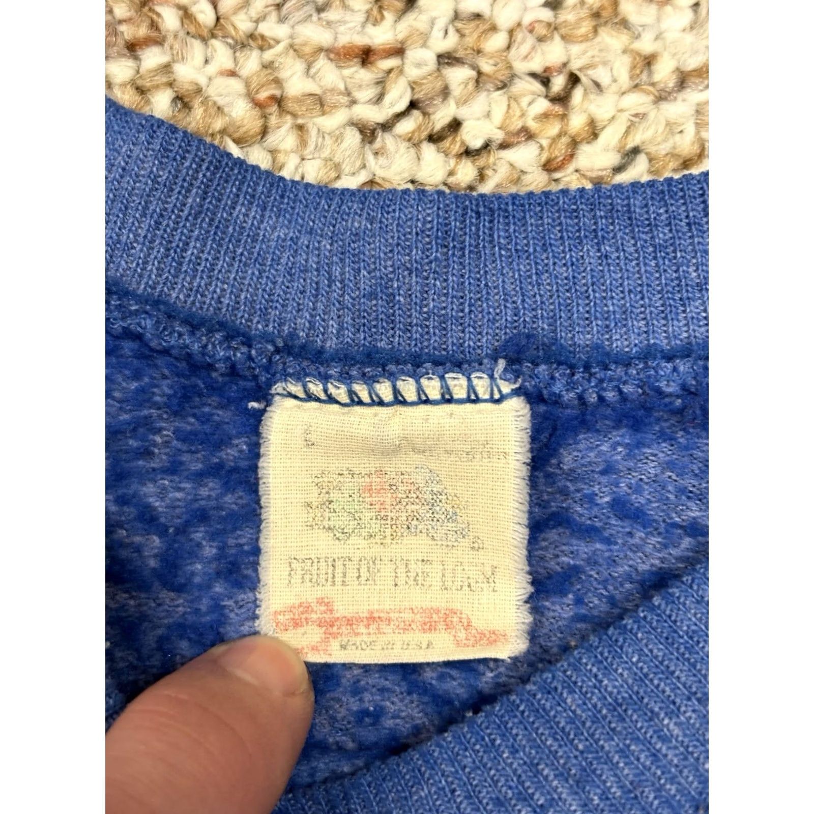Fruit Of The Loom VINTAGE Fruit of the Loom Sweatshirt Crewneck unisex Adults L Blue logo 90s USA Puffy graphics Man On Horse Size US L / EU 52-54 / 3 - 5 Thumbnail