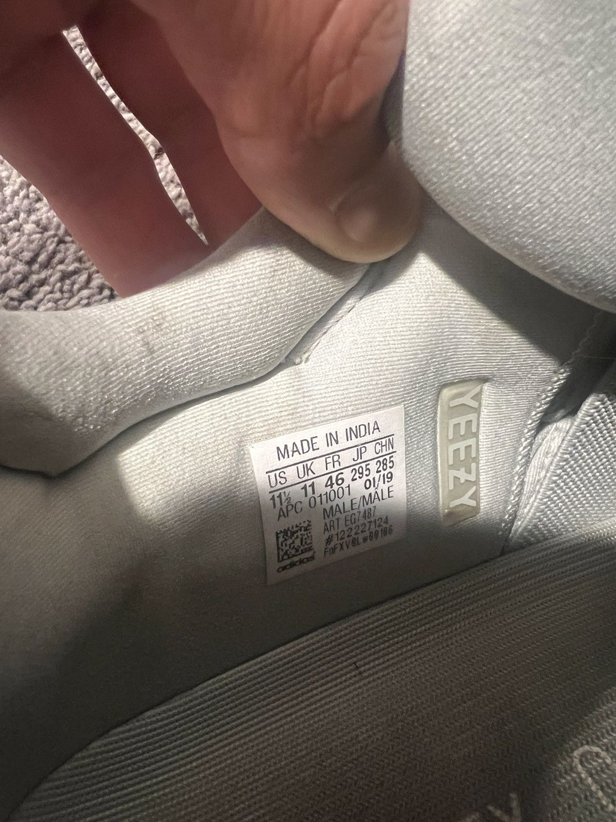 Yeezy Yeezy 700 Salt Size US 11.5 / EU 44-45 - 11 Thumbnail