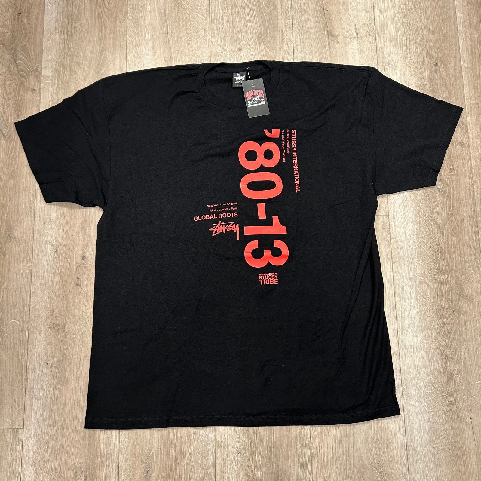 【OLD STUSSY】Stussy Global Roots ’80-13’ Tee Stussy × Vintage RARE Vintage 90s Stussy Deluxe Crown Center