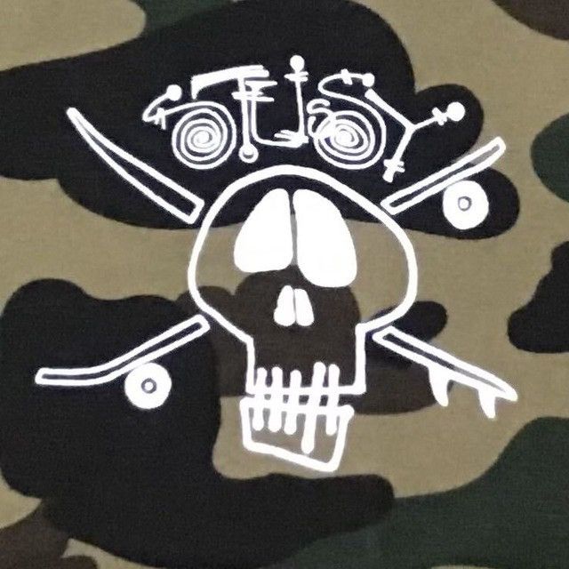 Bape × Stussy BAPE × stussy skull logo T-shirt a bathing ape 1st camo Size US S / EU 44-46 / 1 - 4 Thumbnail