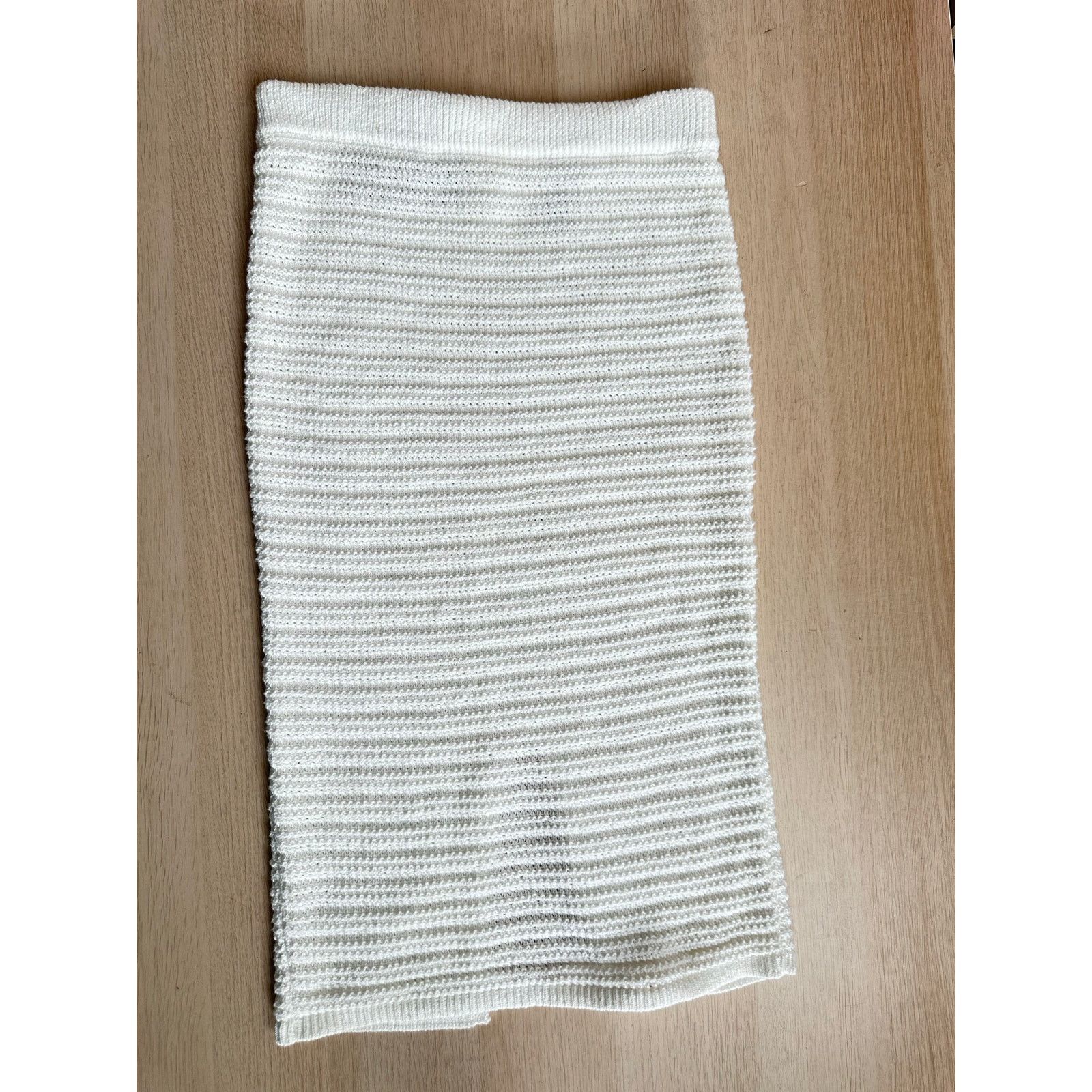 H&M H&M White Cotton Skirt - Size S - NWT Size 26" / US 2 / IT 38 - 1 Thumbnail