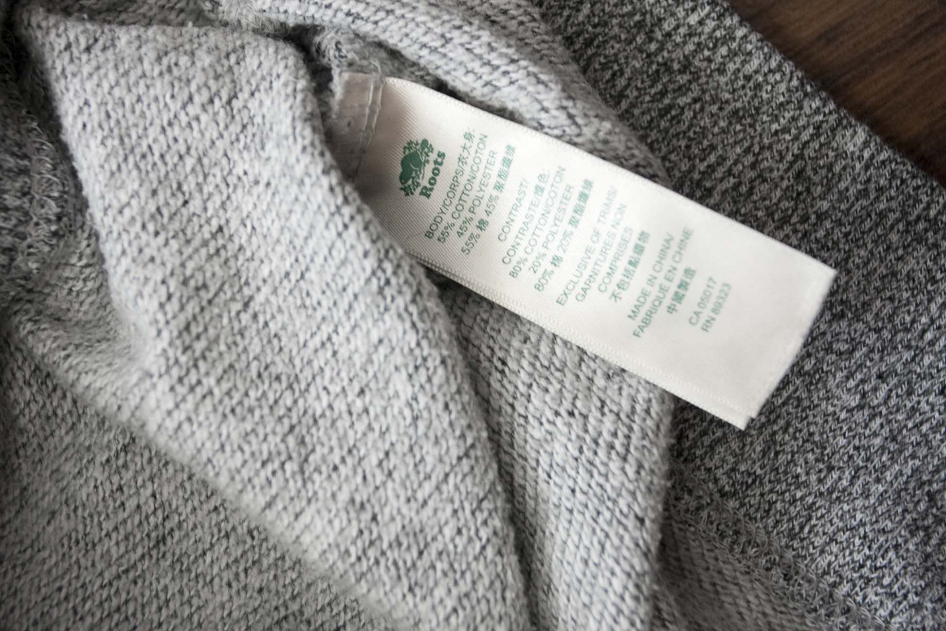 Roots Roots Canada Sweatshirt Crewneck Size S Gray /Black Size US S / EU 44-46 / 1 - 3 Thumbnail