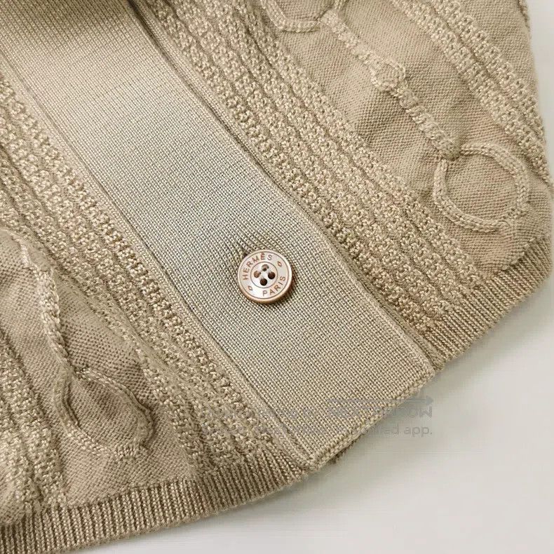 Hermes Hermes Cashmere blend solid color turn-down collar knitwea Size S / US 4 / IT 40 - 3 Thumbnail
