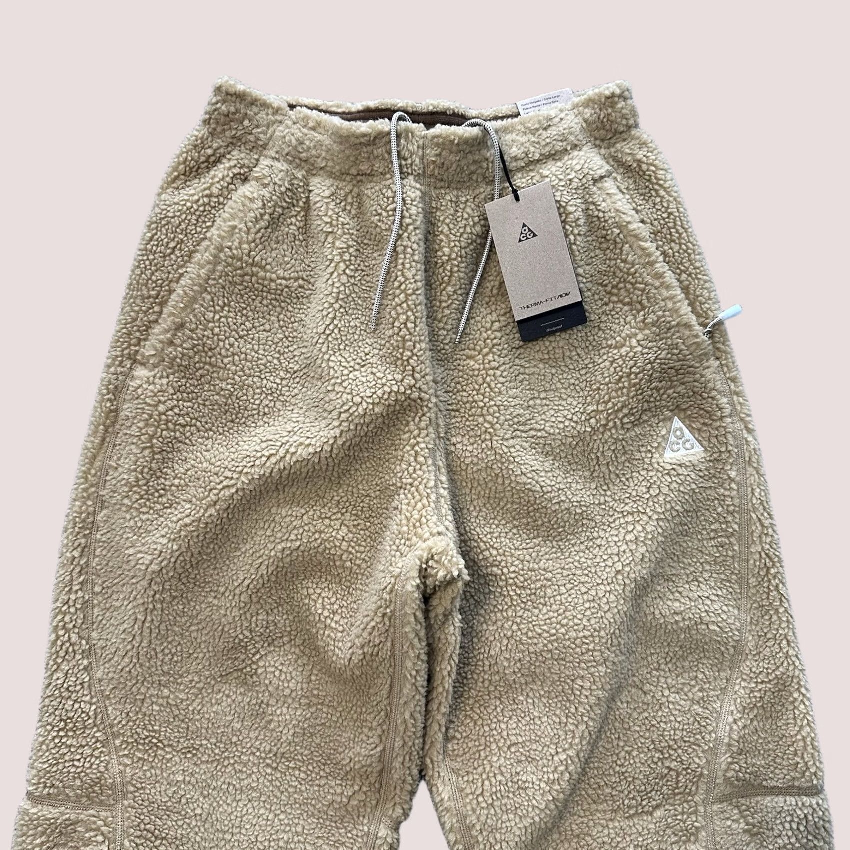 Nike Nike ACG Pants 2XL Therma Fit Windproof Sherpa Fleece Beige FFV8827 Womens? Size US 39 - 1 Thumbnail