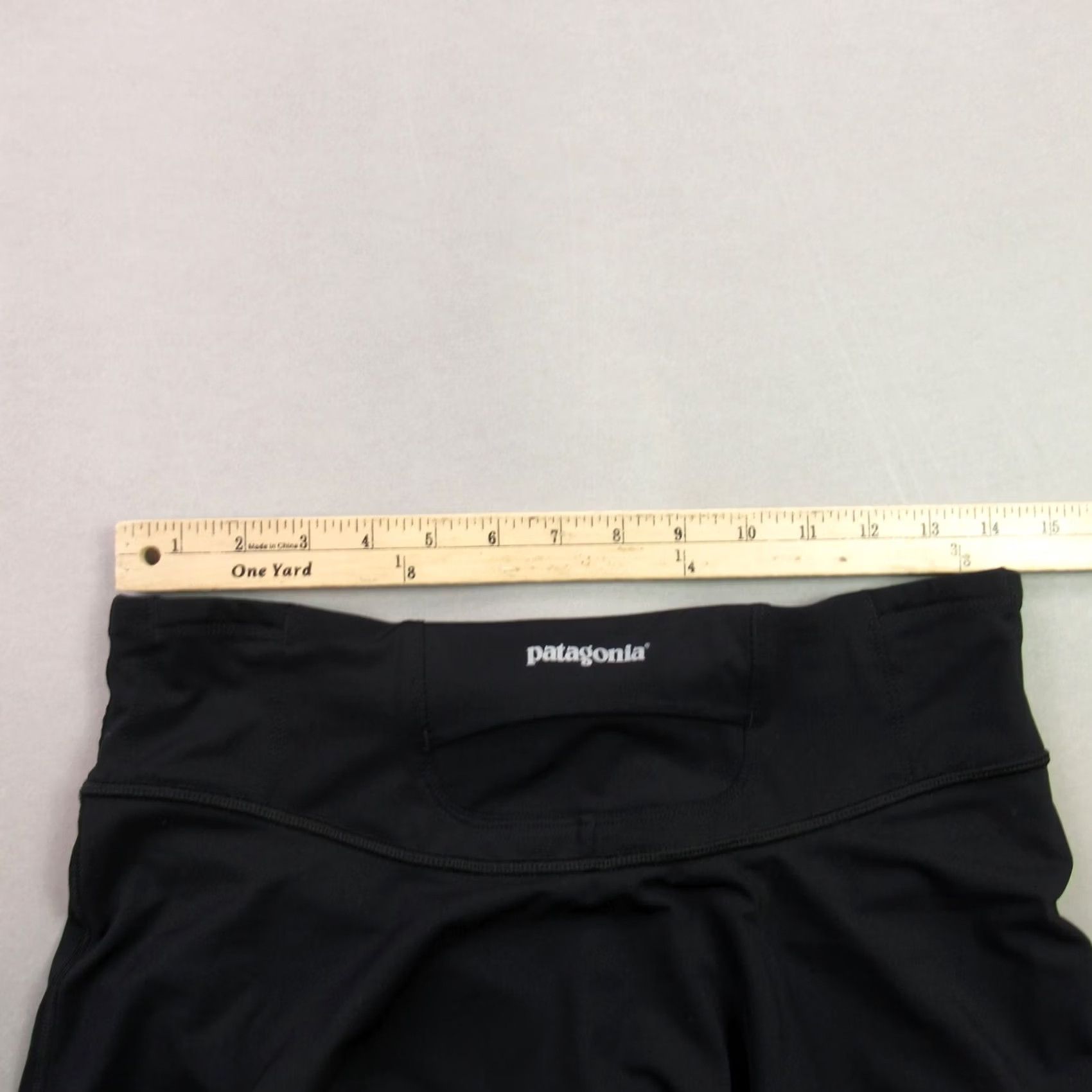 Patagonia Patagonia Skirt Womens Small Lightweight Outdoor Black Midi Knit Polyester Spandex Flare Pockets Logo Casual Top Brand: Patagonia Womens Size 28" / US 6 / IT 42 - 6 Thumbnail