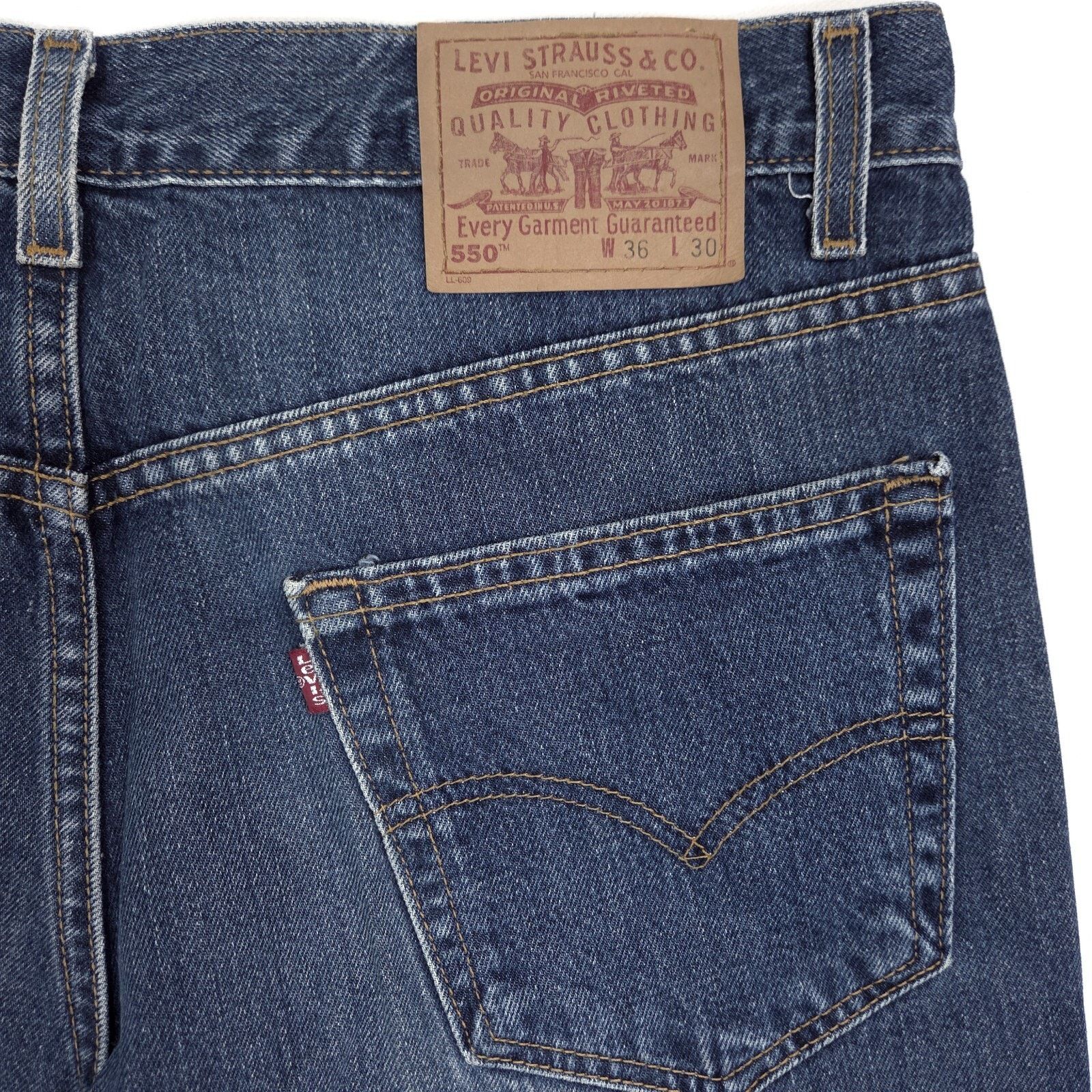 Levi's Levis 550 Jeans Mens 36x30 Relaxed Fit Vintage USA Made Size US 35 - 10 Thumbnail
