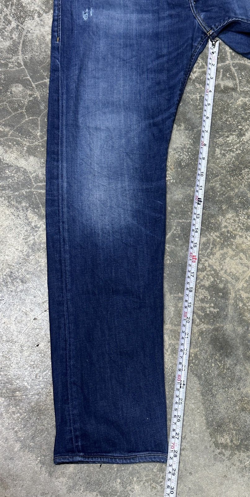 Diesel Diesel Buster Regular Slim Tapered Jeans mens Size US 33 - 20 Thumbnail