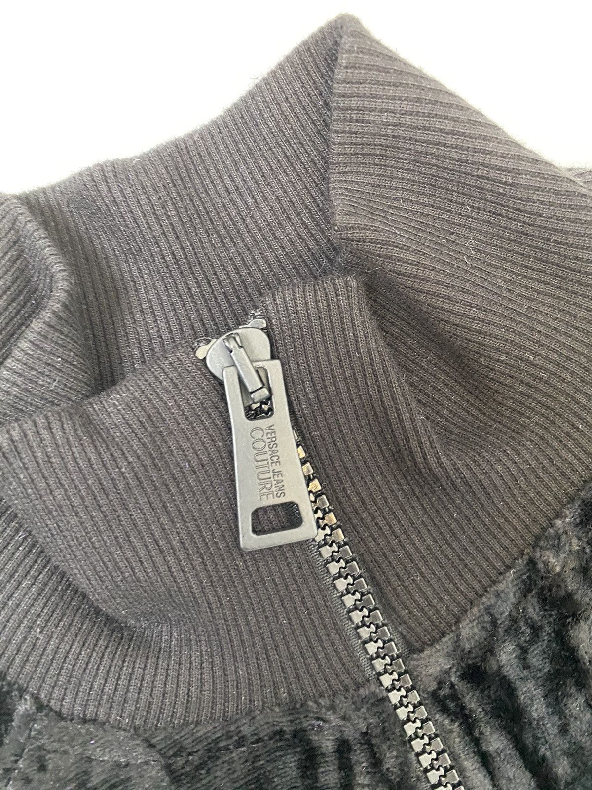 Versace Jeans Couture Versace Jeans Culture Velvet Froisse sweatshirt, size M, new Size M / US 6-8 / IT 42-44 - 5 Thumbnail