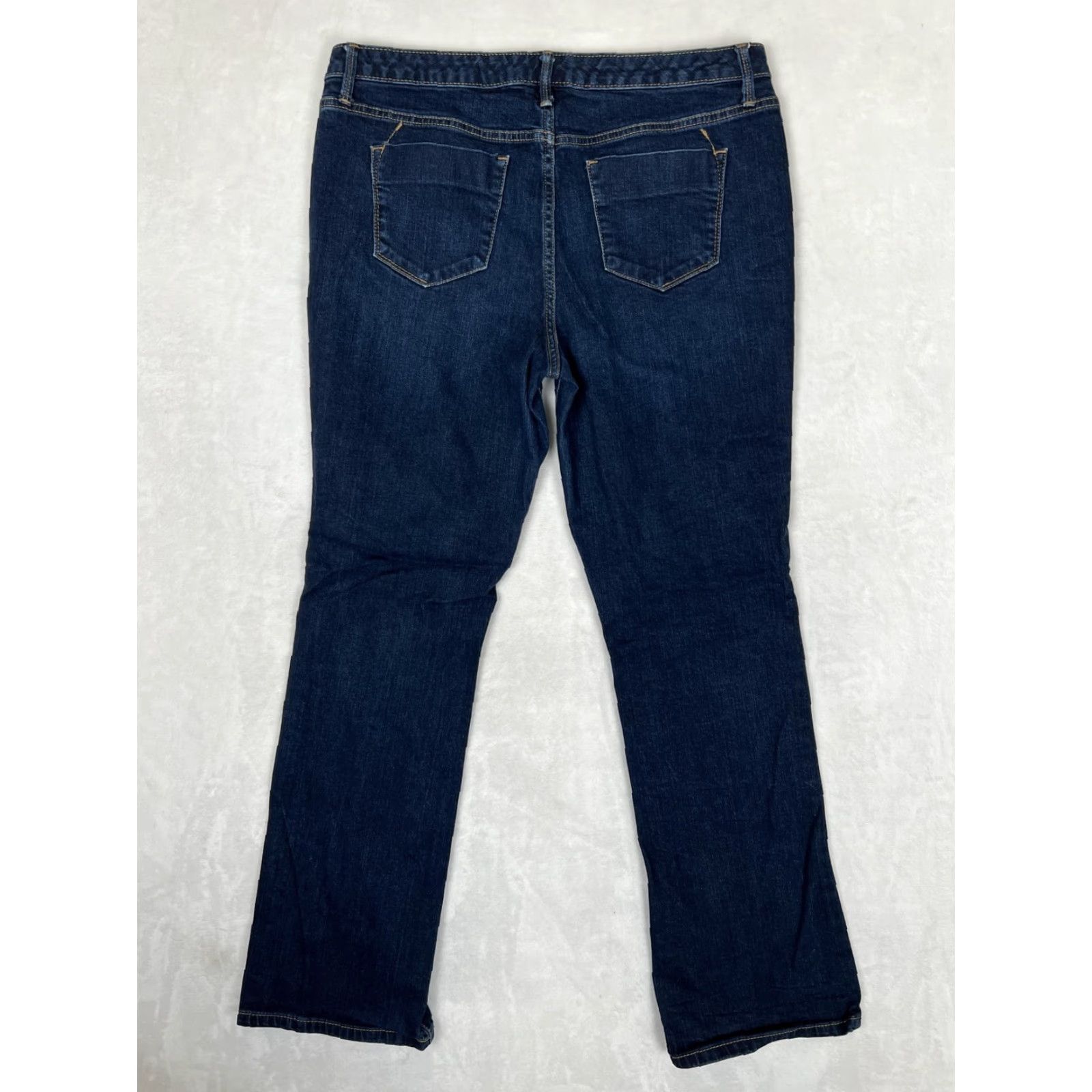 Mossimo VINTAGE Mossimo Curvy Bootcut Jeans Women's 12S/C Blue Dark Wash Stretch Denim Jeans Women 12S/C Bootscut Curvy bootcut denim Size 34" / US 12 / IT 48 - 7 Thumbnail
