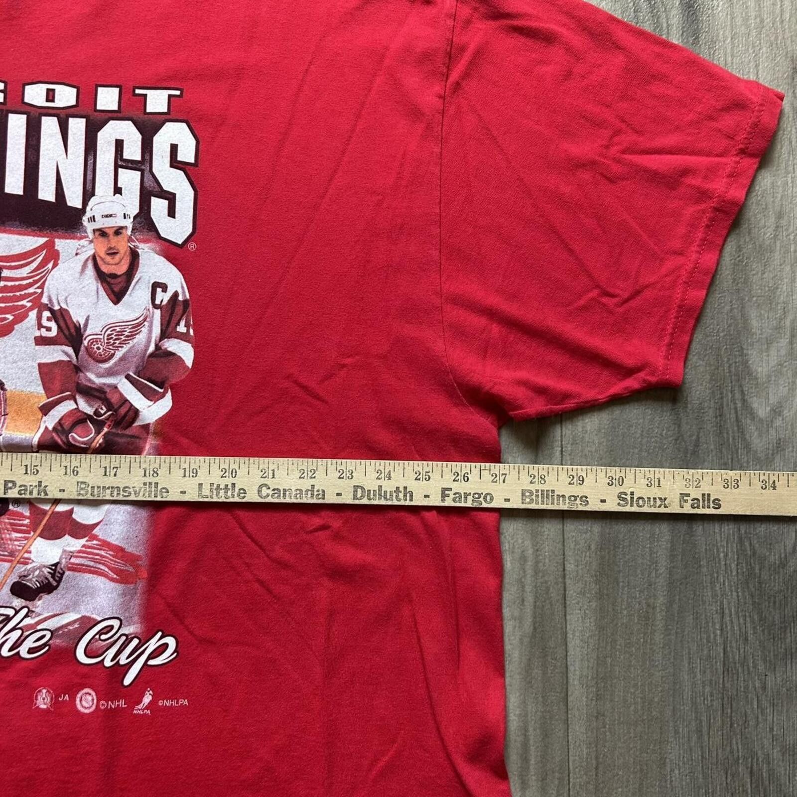 NHL Vintage 90’s Detroit Red Wings Oversized fit t shirt Hockey Size US XXL / EU 58 / 5 - 6 Thumbnail
